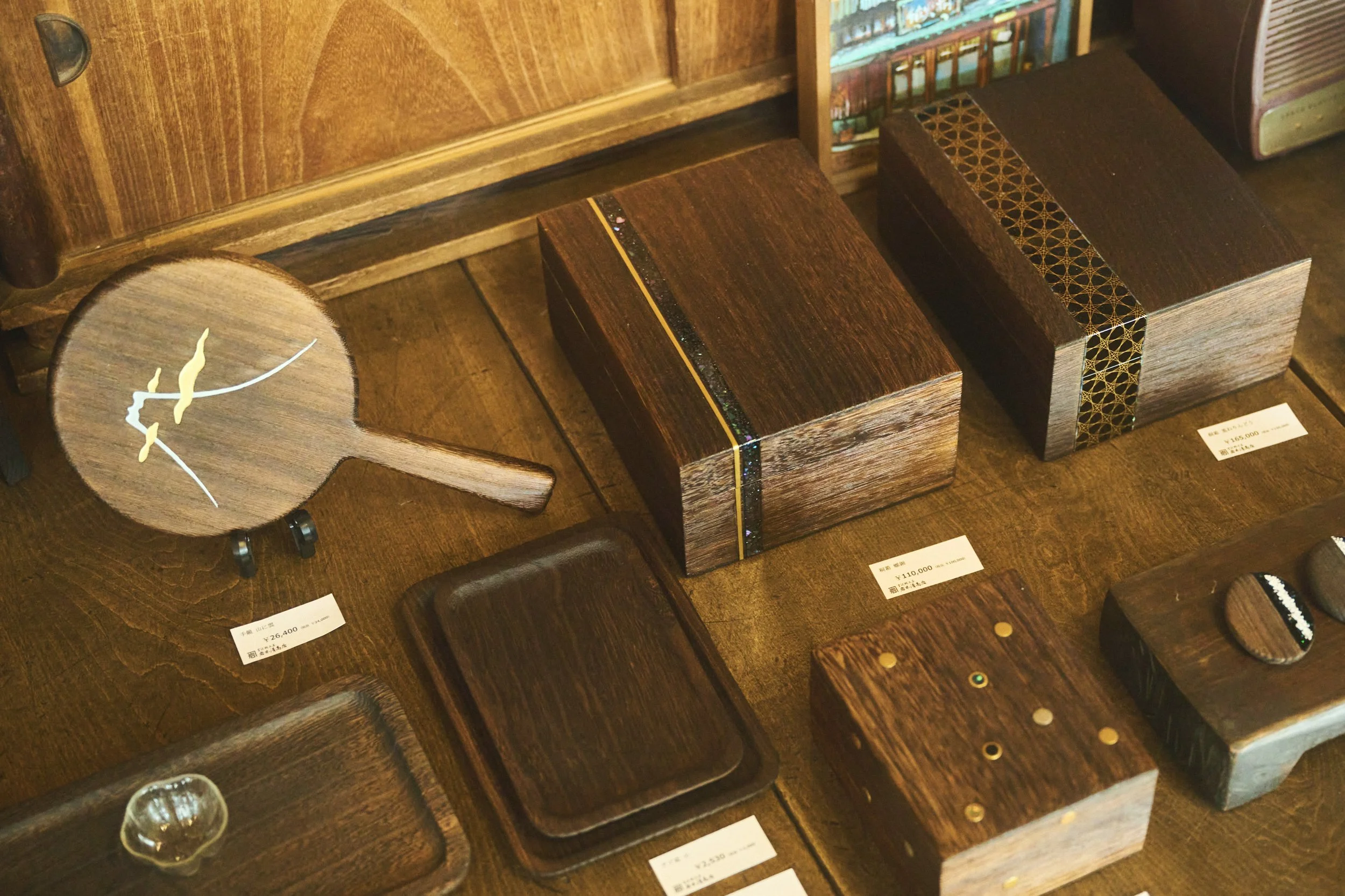 32-Kanazawa_Paulownia wood craft_344.jpg