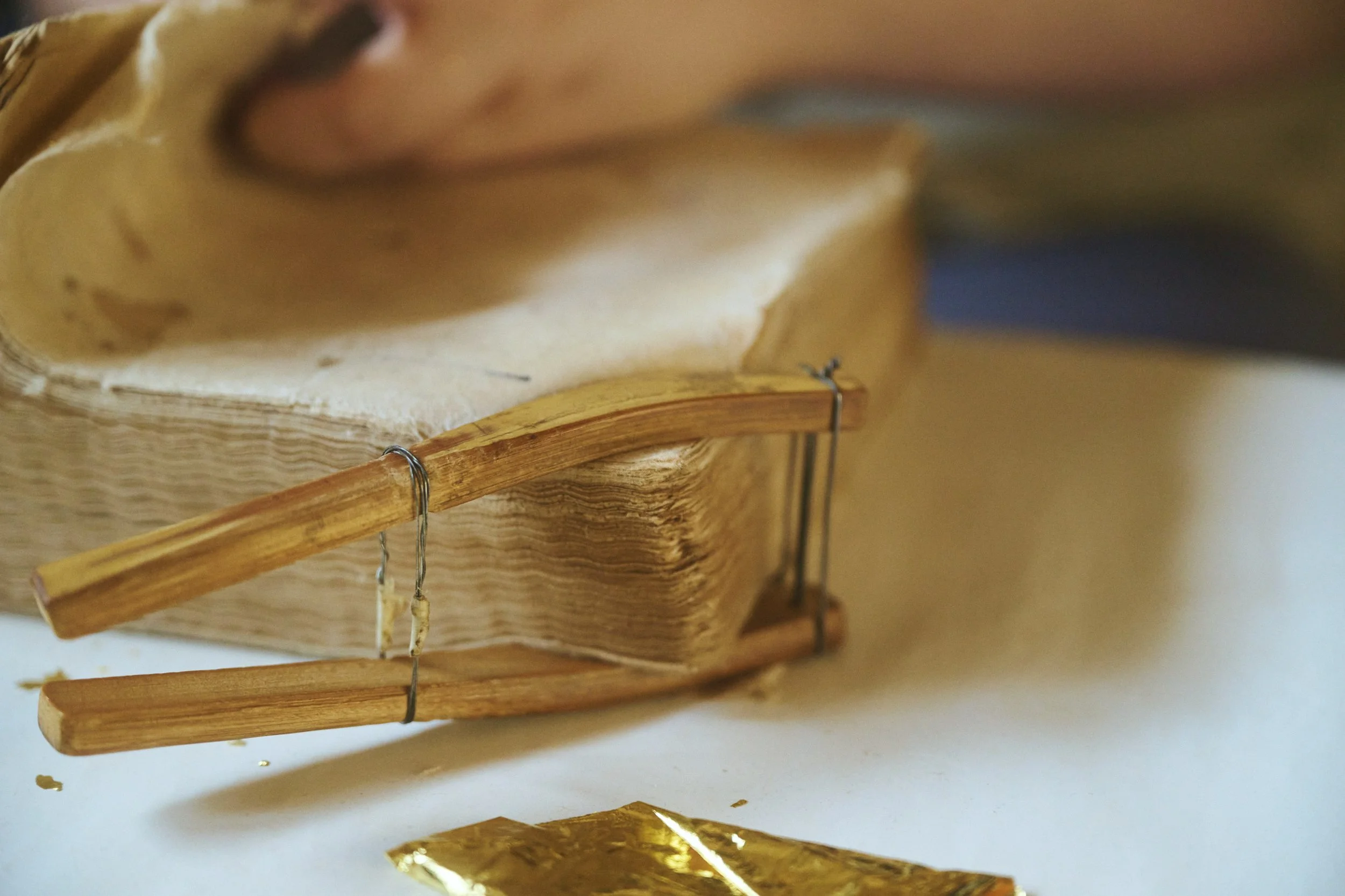13-Kanazawa_Gold leaf manufacturing_122.jpg