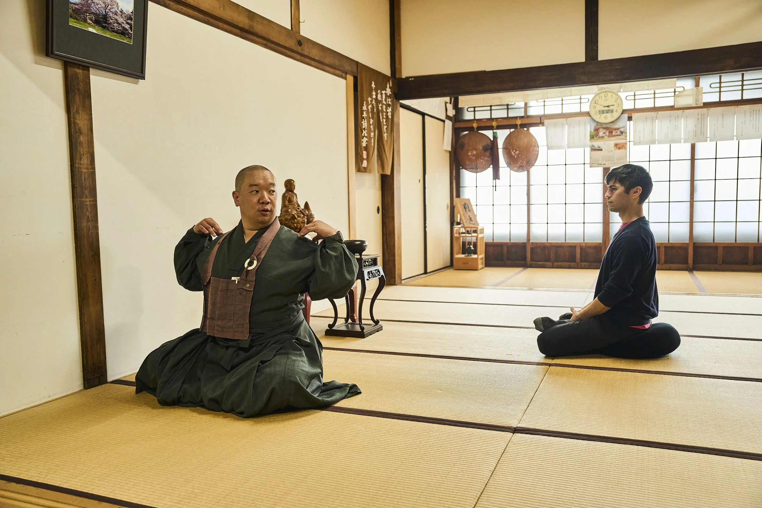 7-Nakatsugawa_Zazen meditation_043.jpg