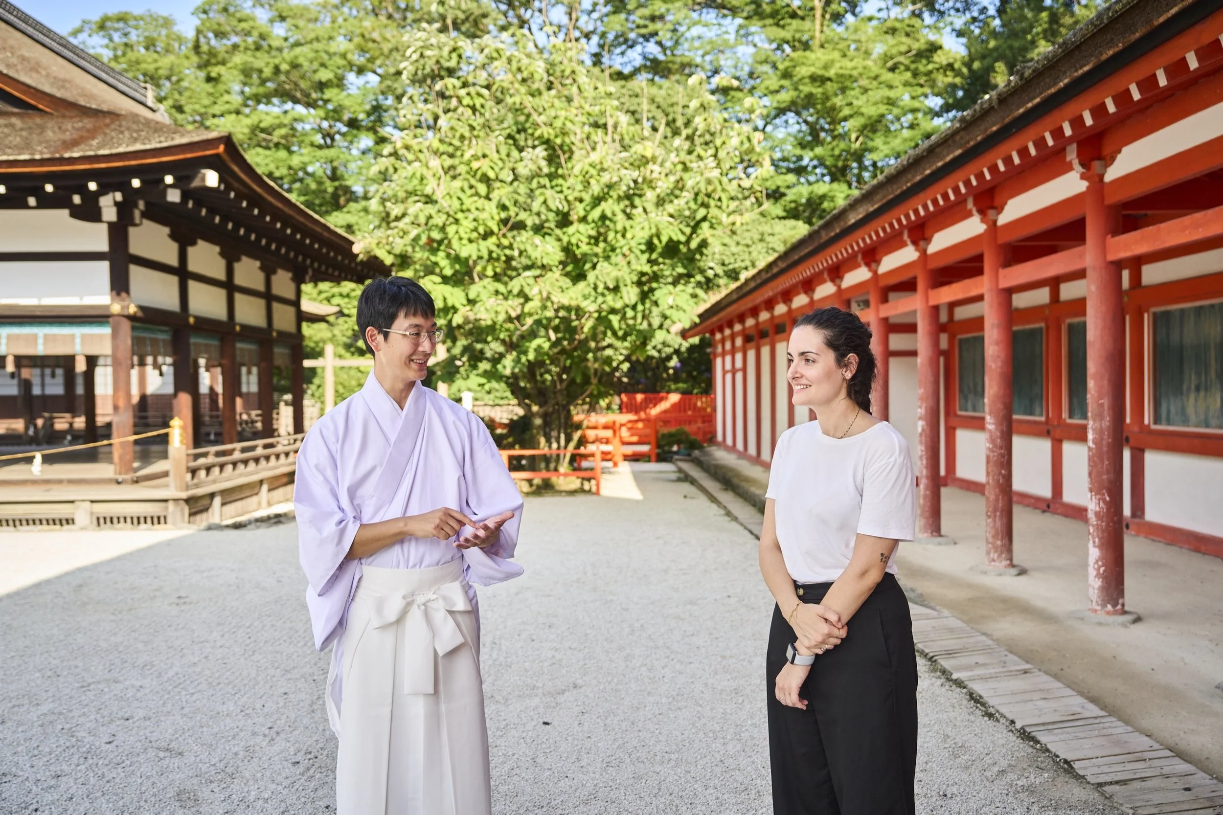5-KYOTO_Jūnihitoe_ShimogamoJinja_2560px_024.jpg
