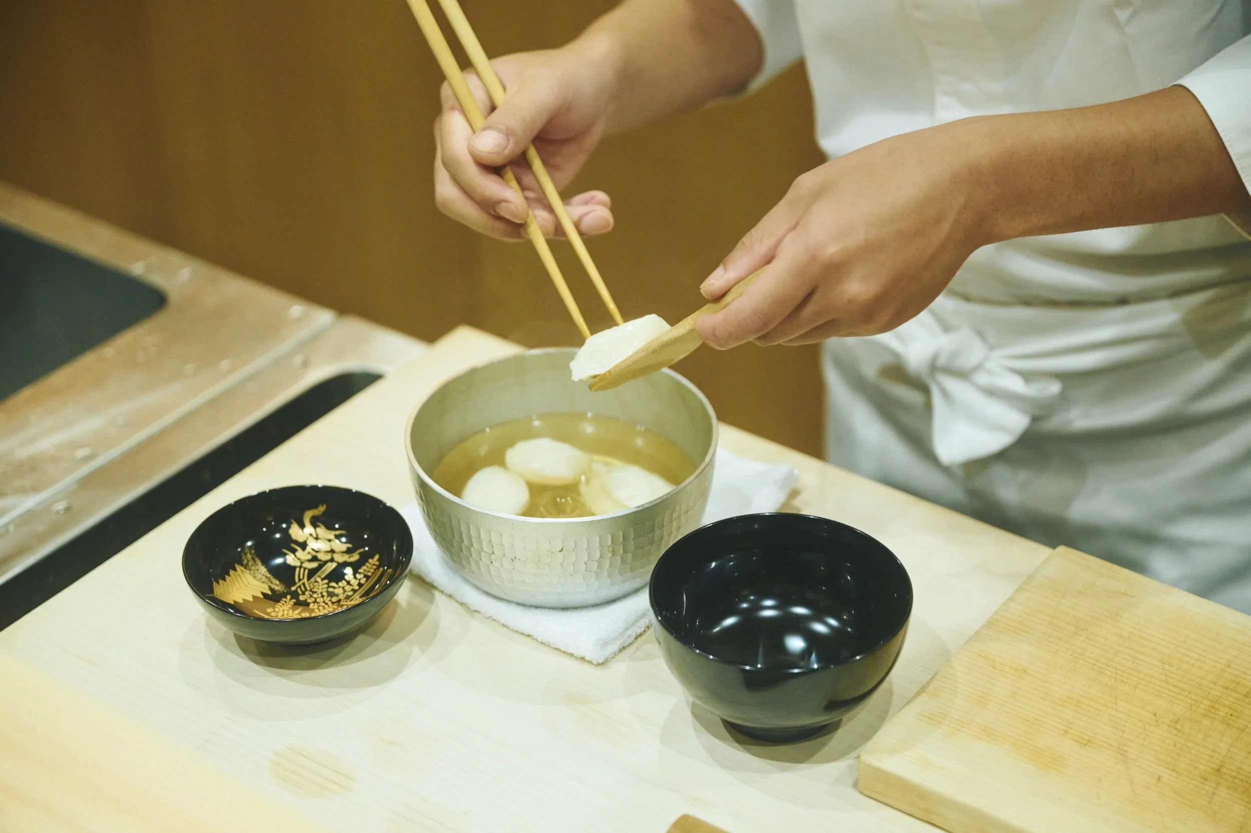 25-OSAKA_DashiRestaurant_Fujiichi_2560px_177.jpg