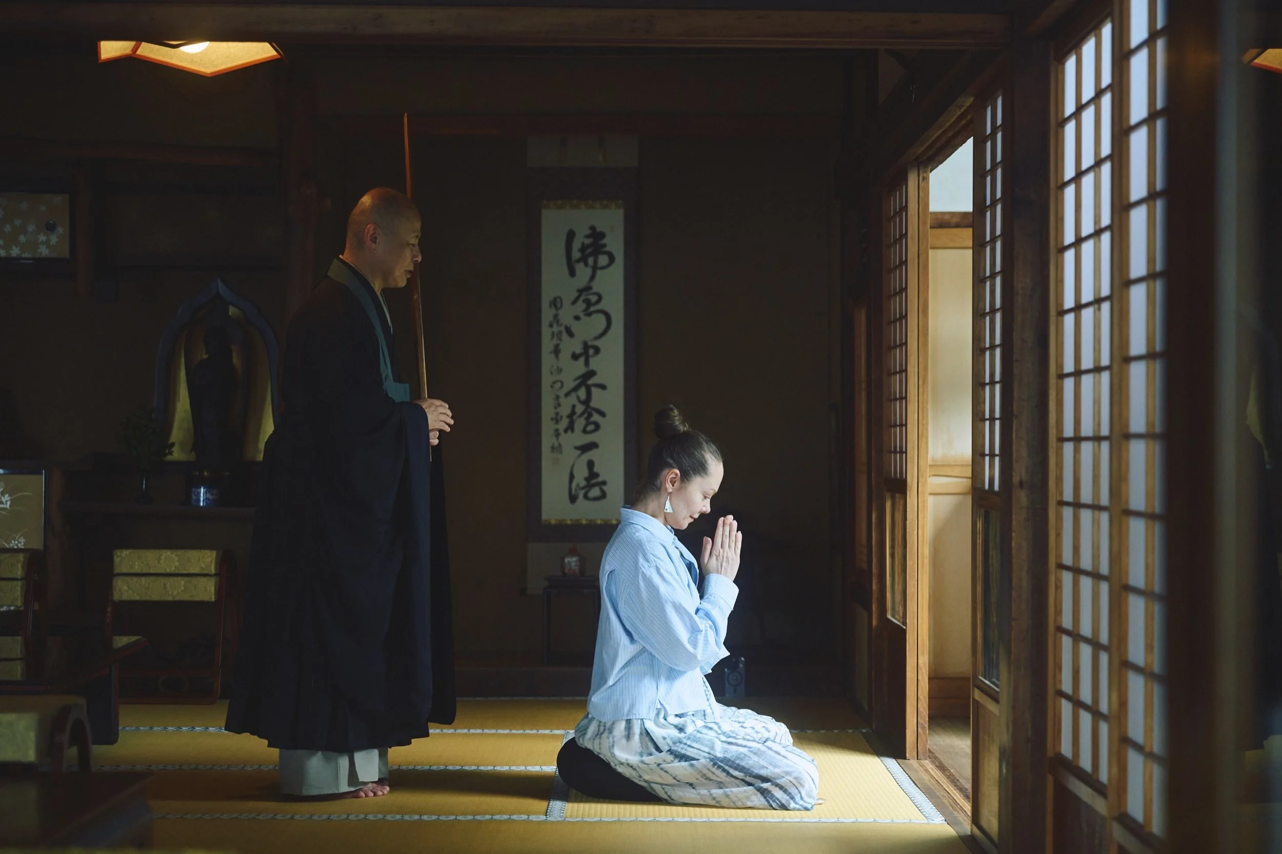 11-KYOTO_ZazenAndTeaCeremony_Eishunji_2560px_081.jpg
