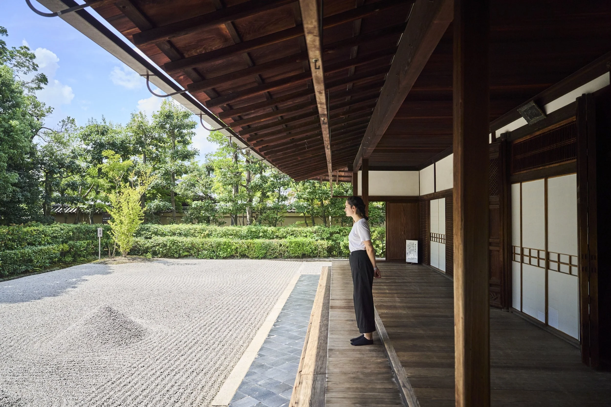 1-KYOTO_Zazen+TeaCeremony_Daisen-in_2560px_201.jpg