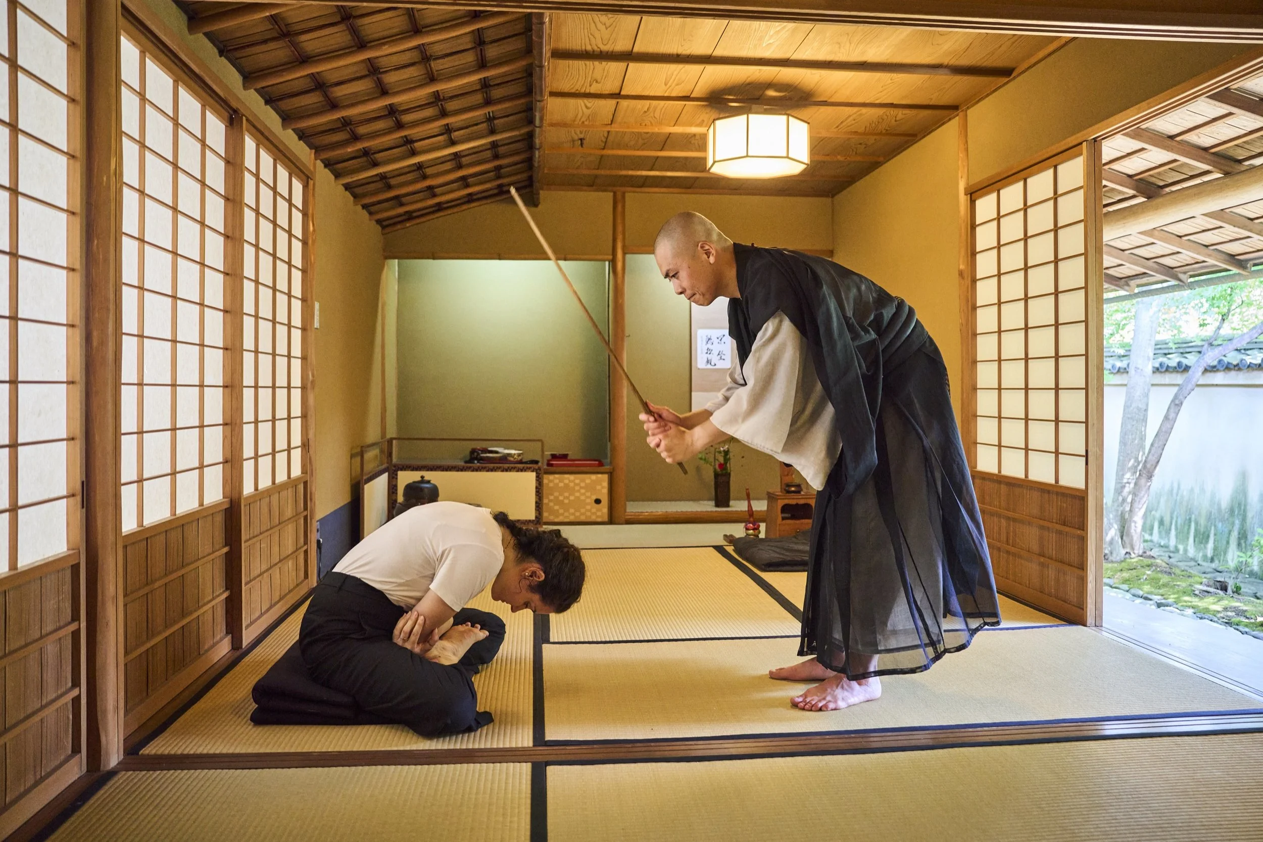 10-KYOTO_Zazen+TeaCeremony_Daisen-in_2560px_089.jpg