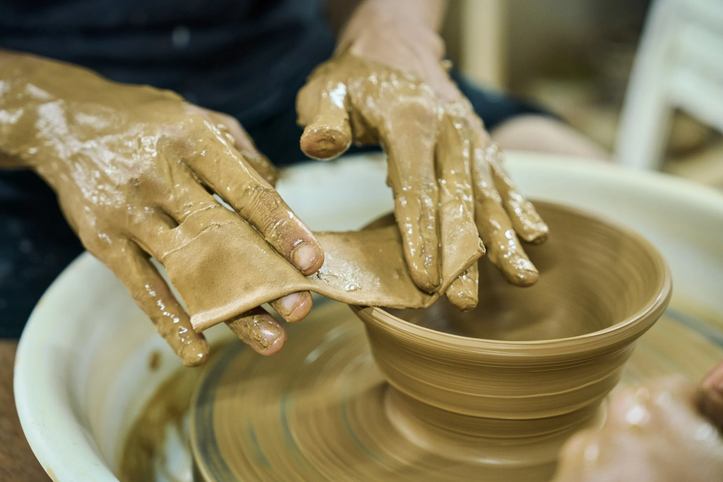 11-OKINAWA_Pottery_Tōshingama_2560px_065.jpg