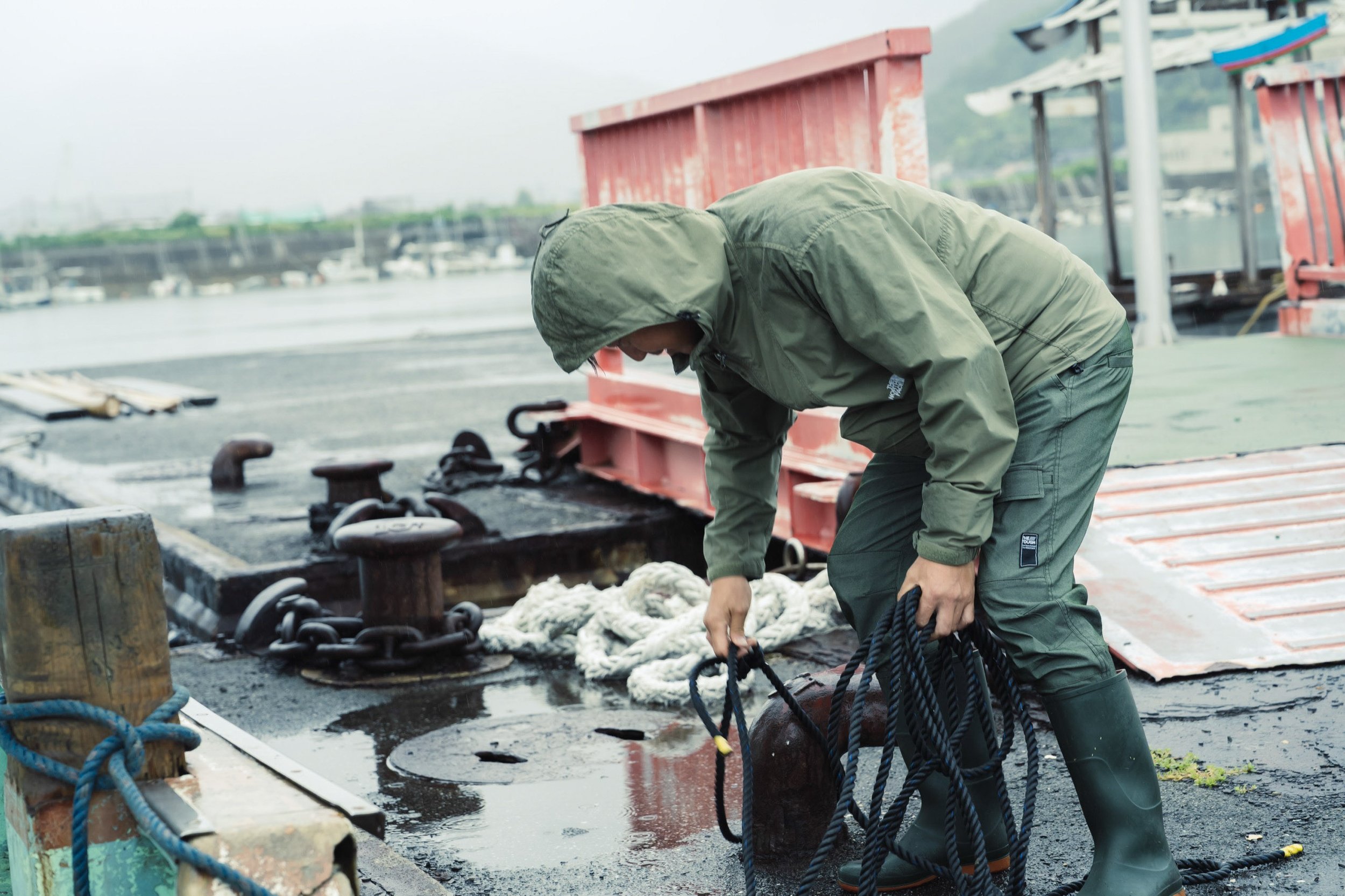 2-HIROSHIMA_OysterFarming_KanedaSuisan_2560px_005.jpg