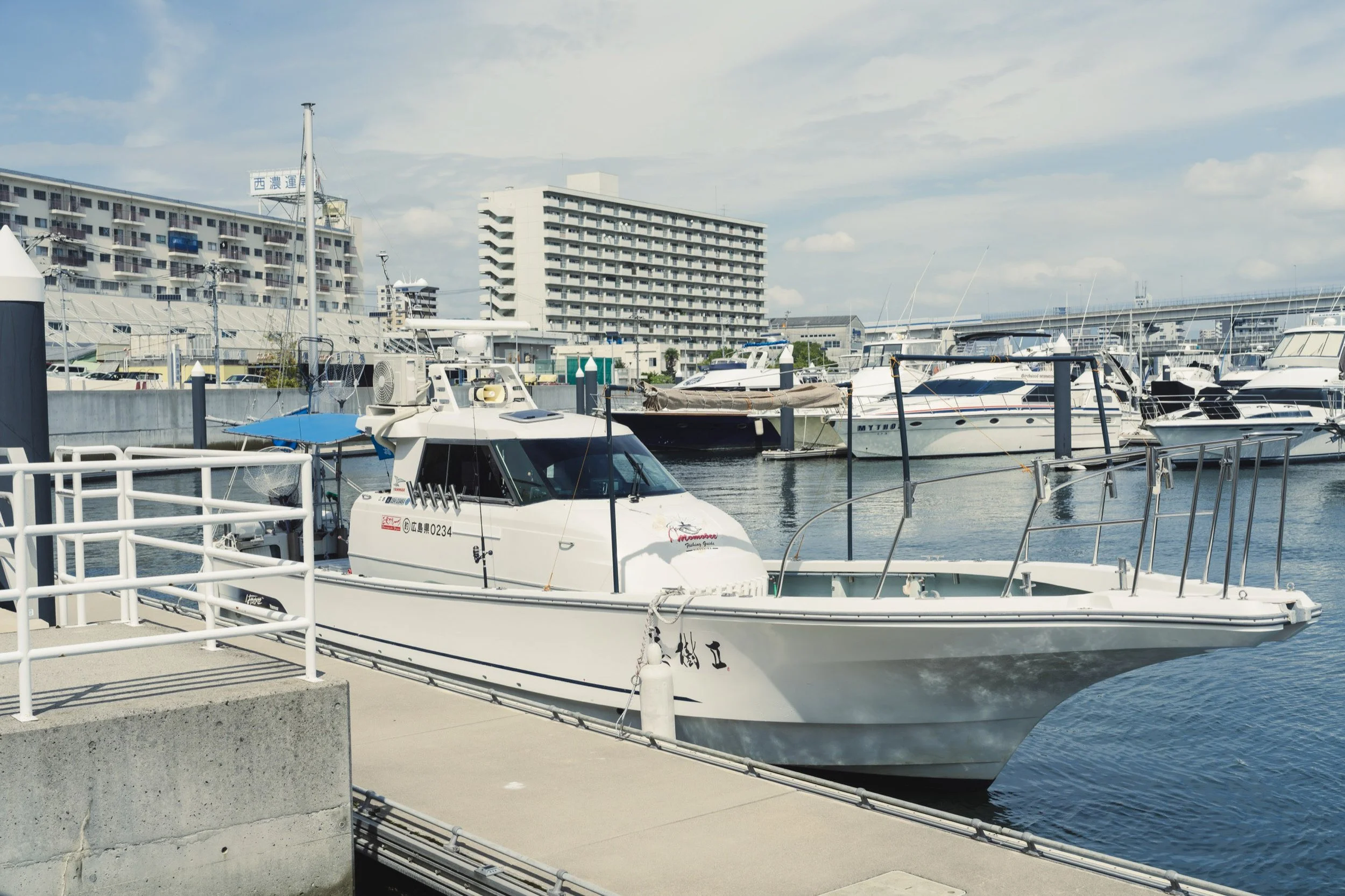 19-HIROSHIMA_BoatFishing_Momobei_2560px_110.jpg