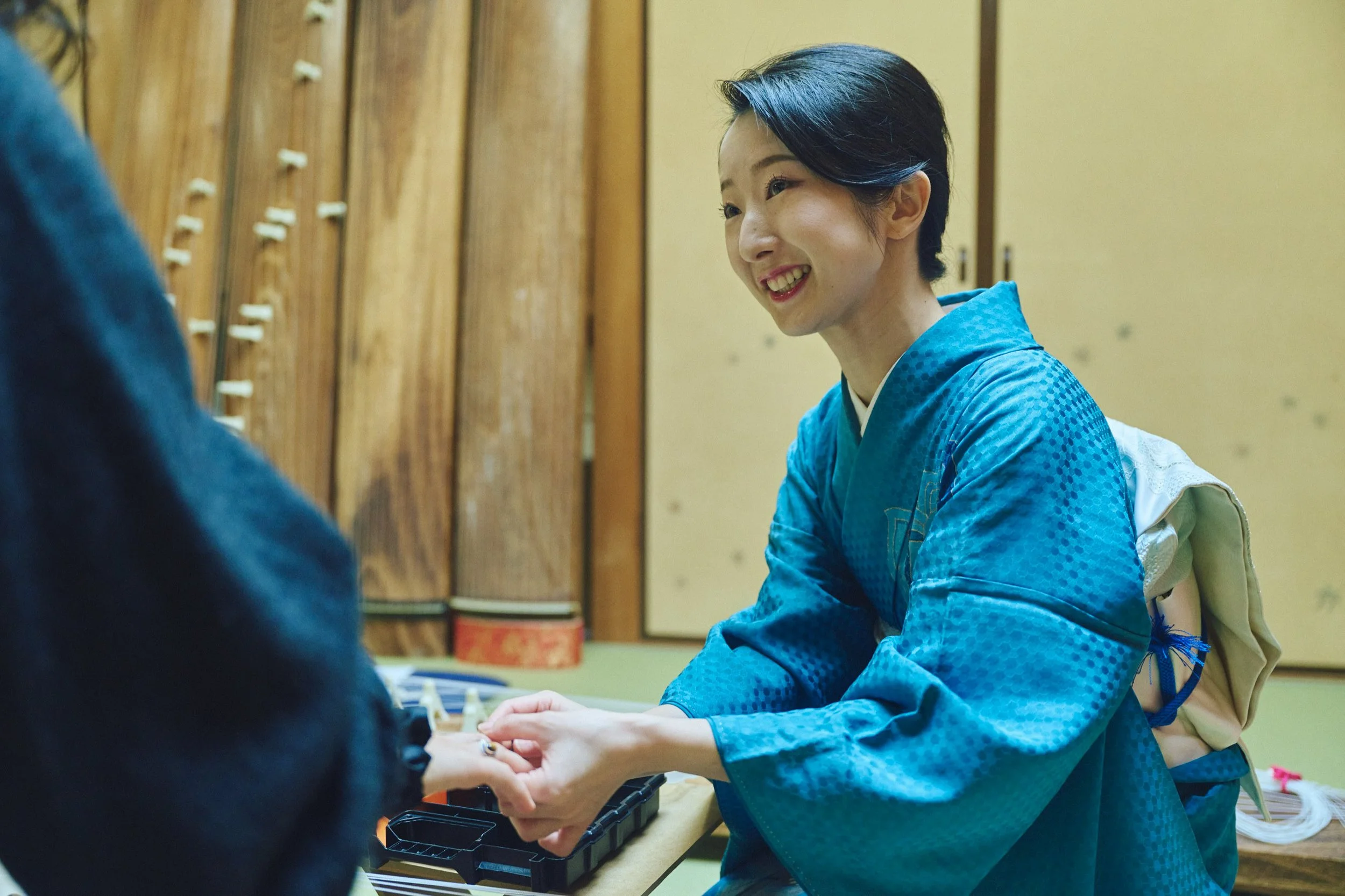 5-OSAKA_KotoZitherLesson_KikutakeShōko_2560px_018.jpg