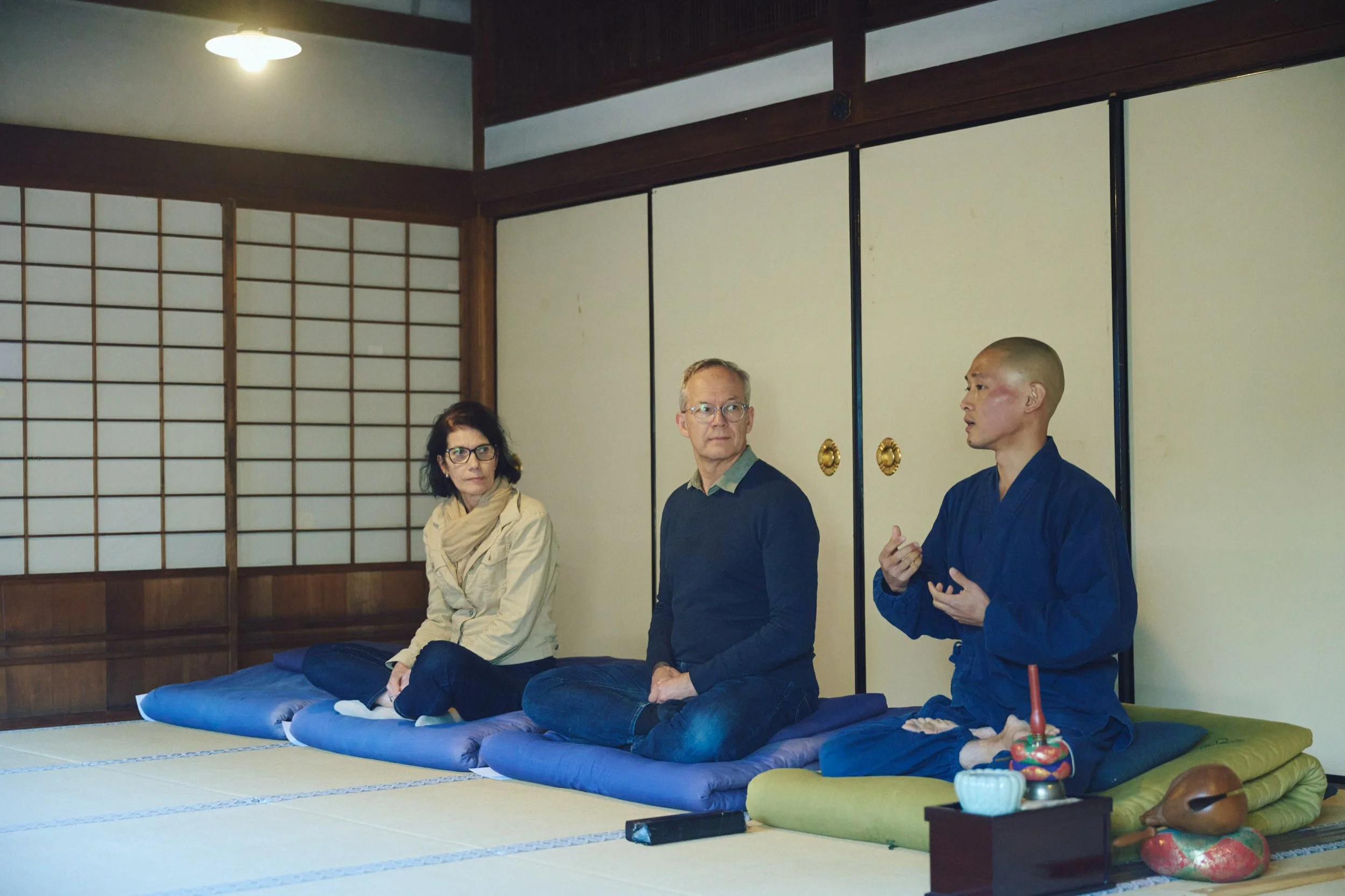 15-KYOTO_TeaCeremonyAndZazenMeditation_Fumonken_2560px_083.jpg