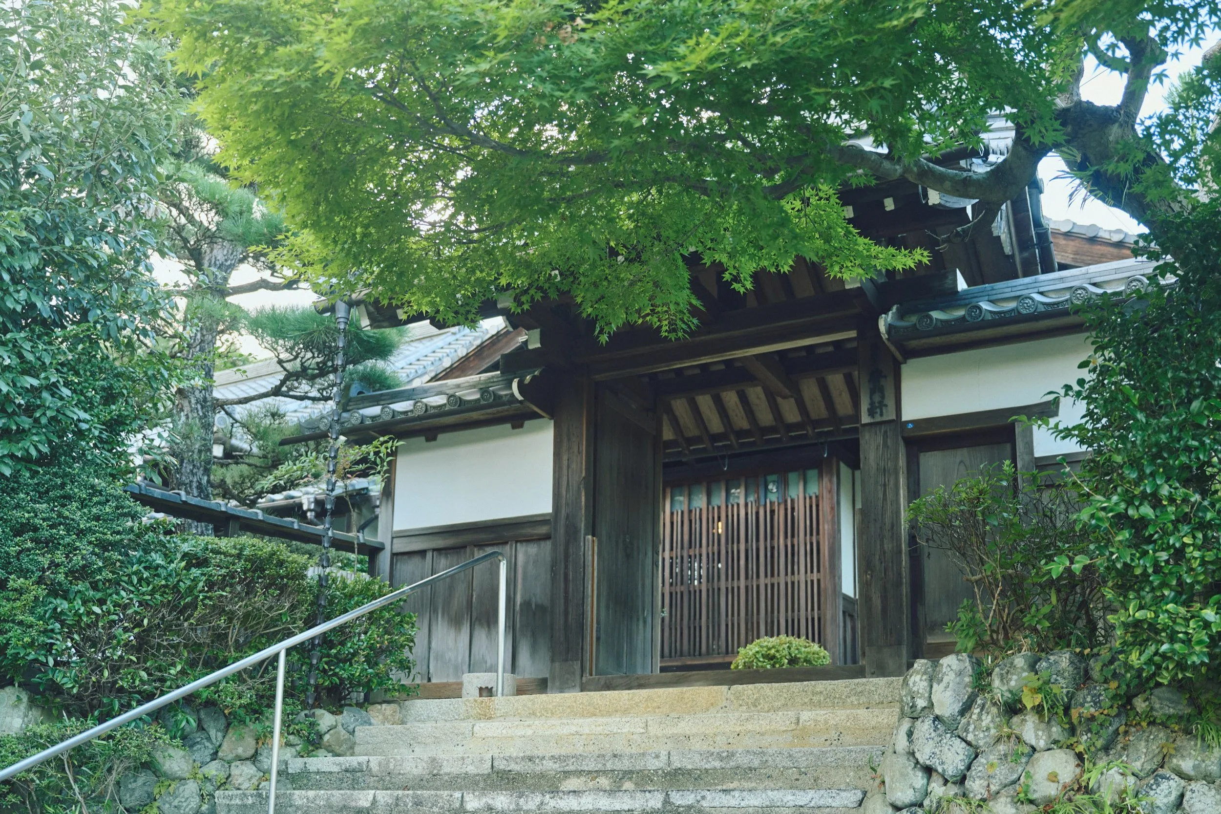 31-KYOTO_TeaCeremonyAndZazenMeditation_Fumonken_2560px_291.jpg