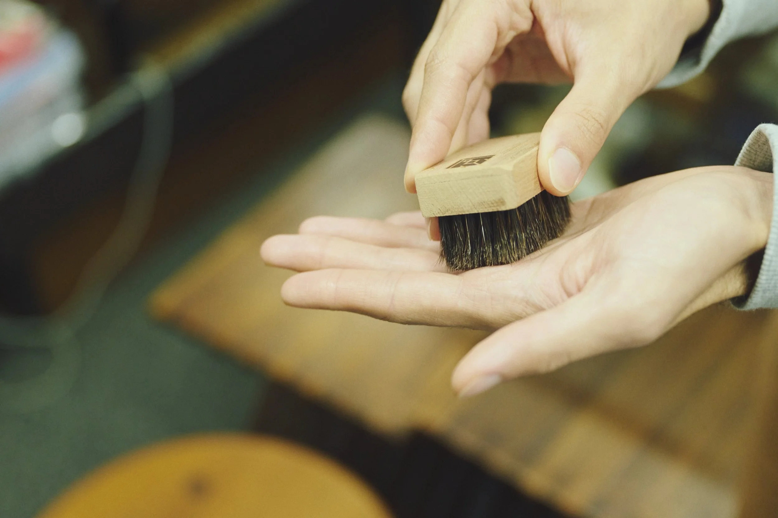 4-TOKYO_EdoBrushMaking_MiyagawaHake_2560px_024.jpg