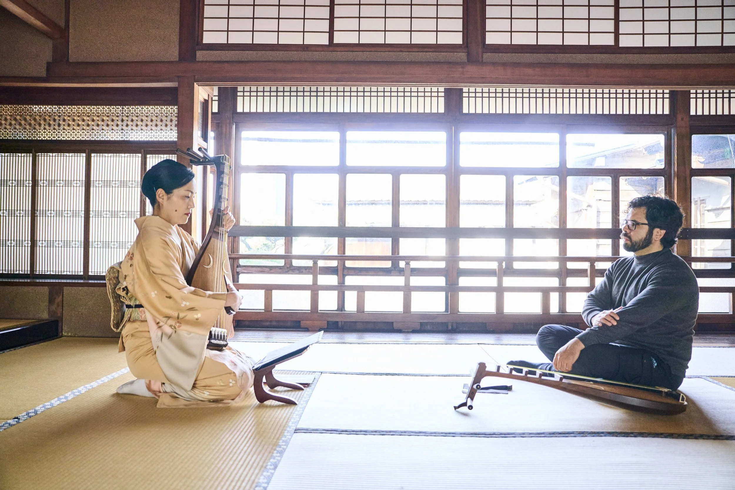 2-FUKUOKA_BiwaLute_OgataChōka_2560px_011.jpg
