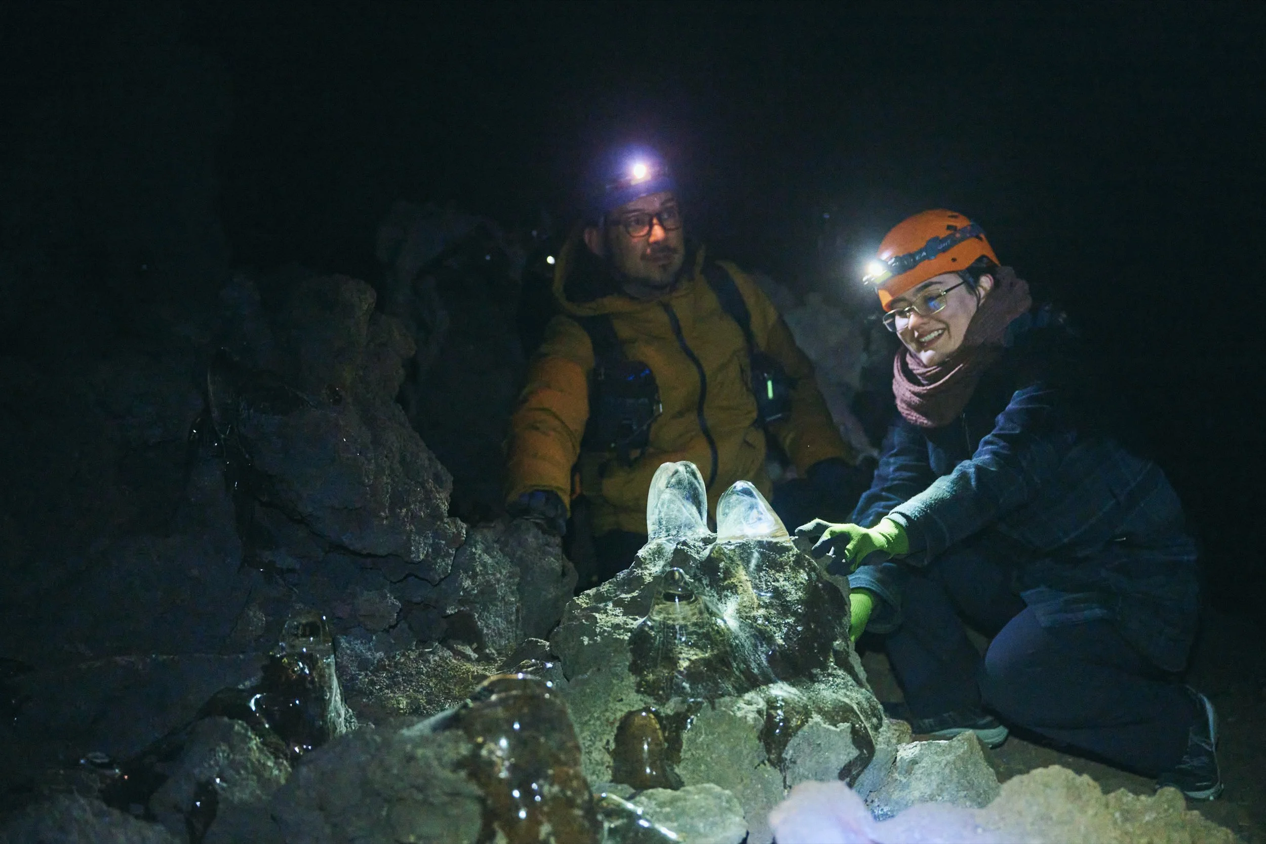 22-JP-19-HIKE-01_AokigaharaForestTour_FujiHat_2560px_210.jpg
