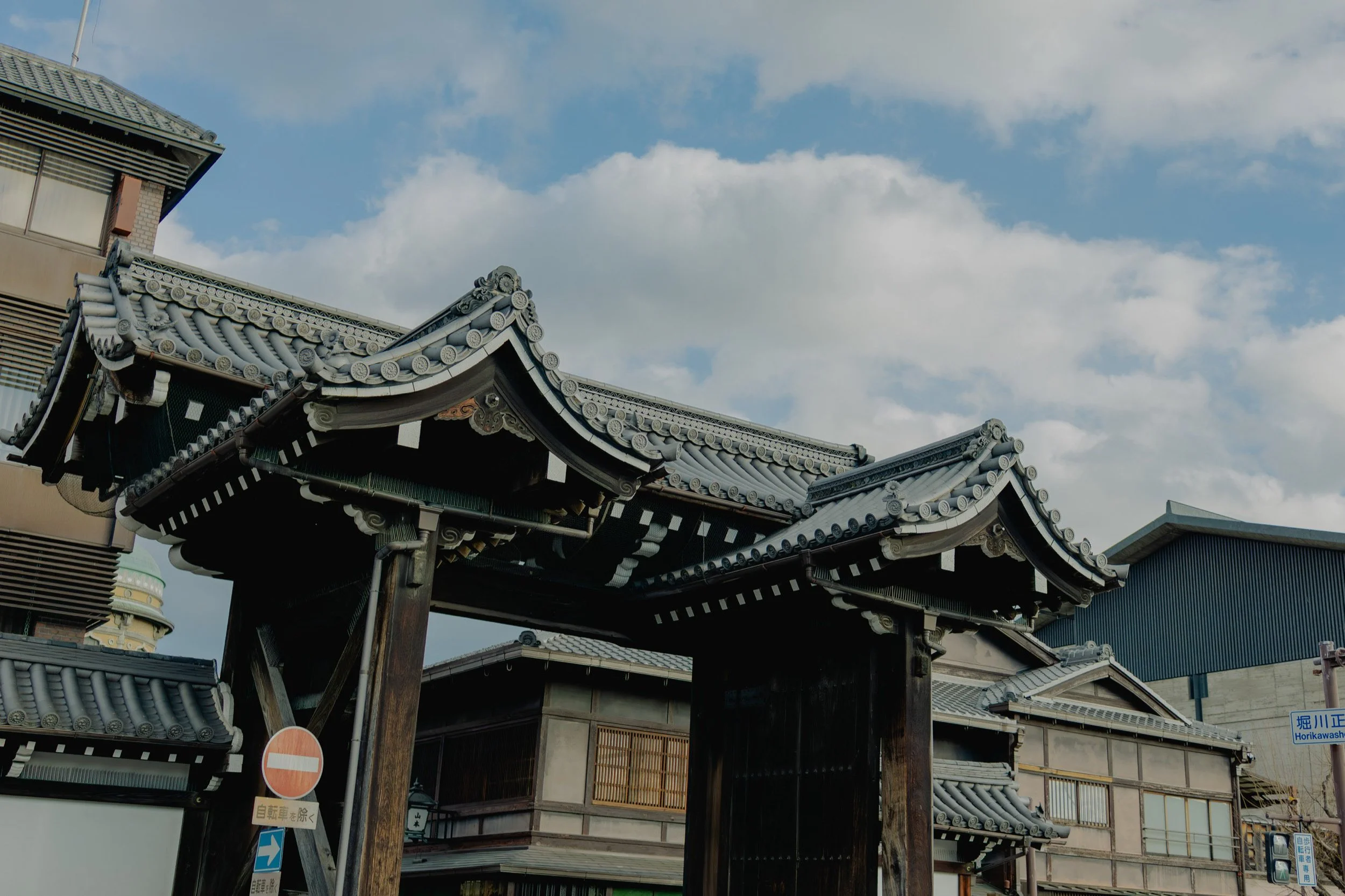 1-KYOTO_Kakejiku_宇佐美松鶴堂_2560px_004.jpg