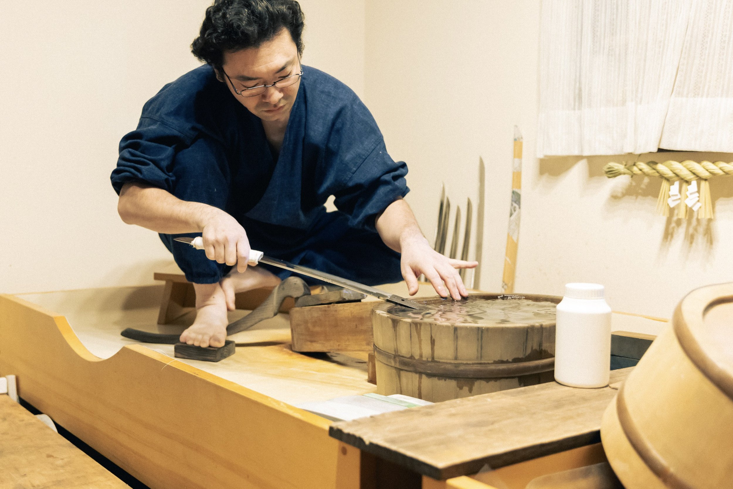 23-JP-14-BLDE-03_Katana_SwordSharpening_刀剣研處秋田_2560px_099.jpg