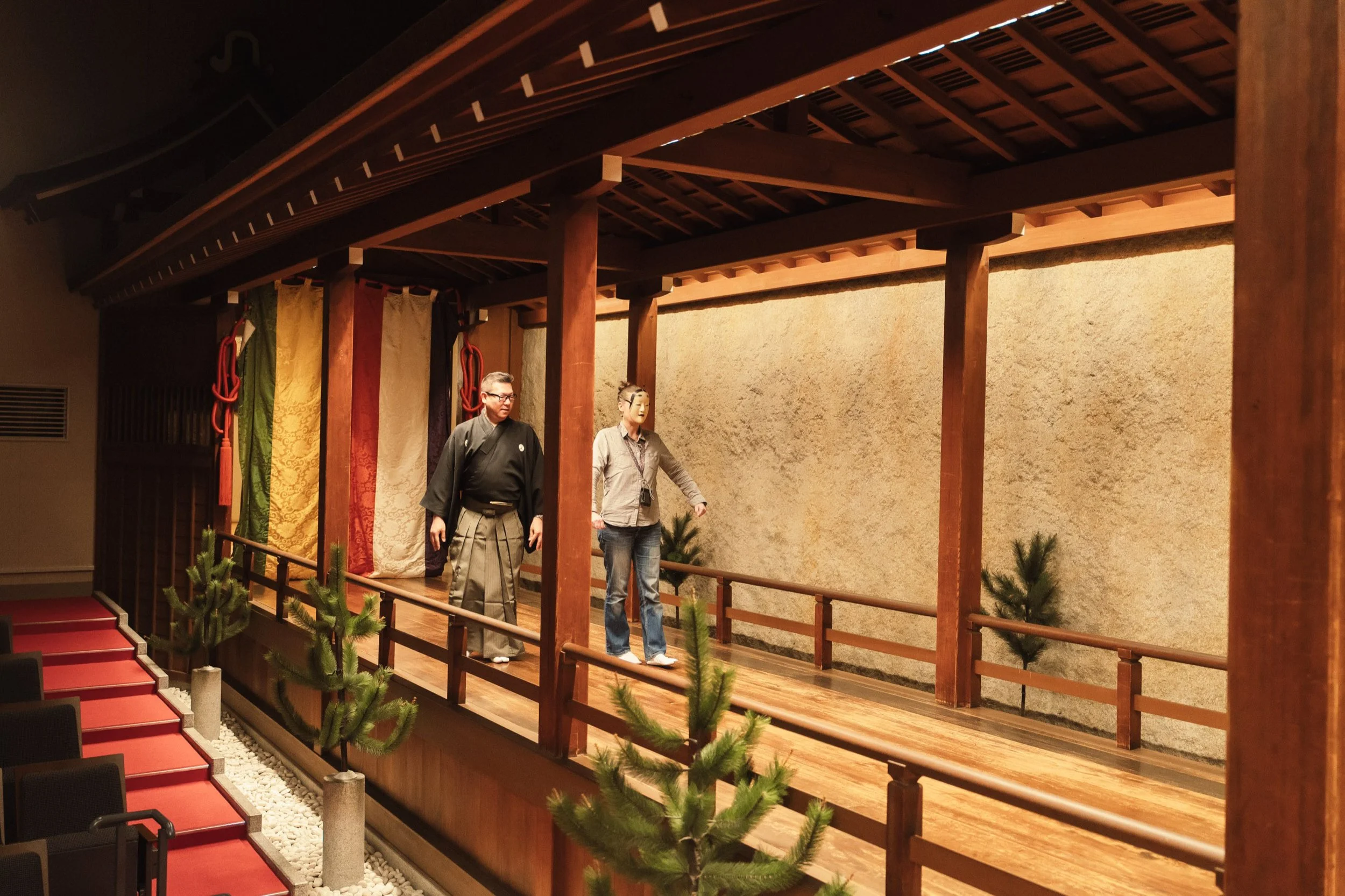 25-OSAKA_NohTheater_Ōtsuki_2560px_099.jpg