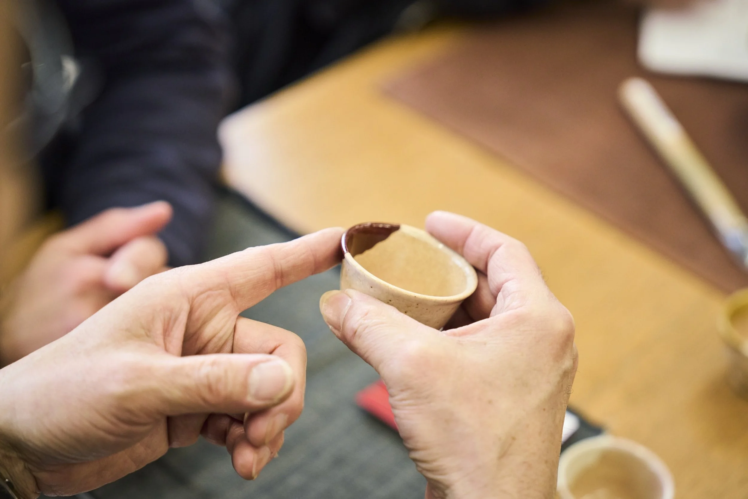 3-JP-33-CRMC-01_Kintsugi_繕いのうつわ岡山工房_2560px_008.jpg