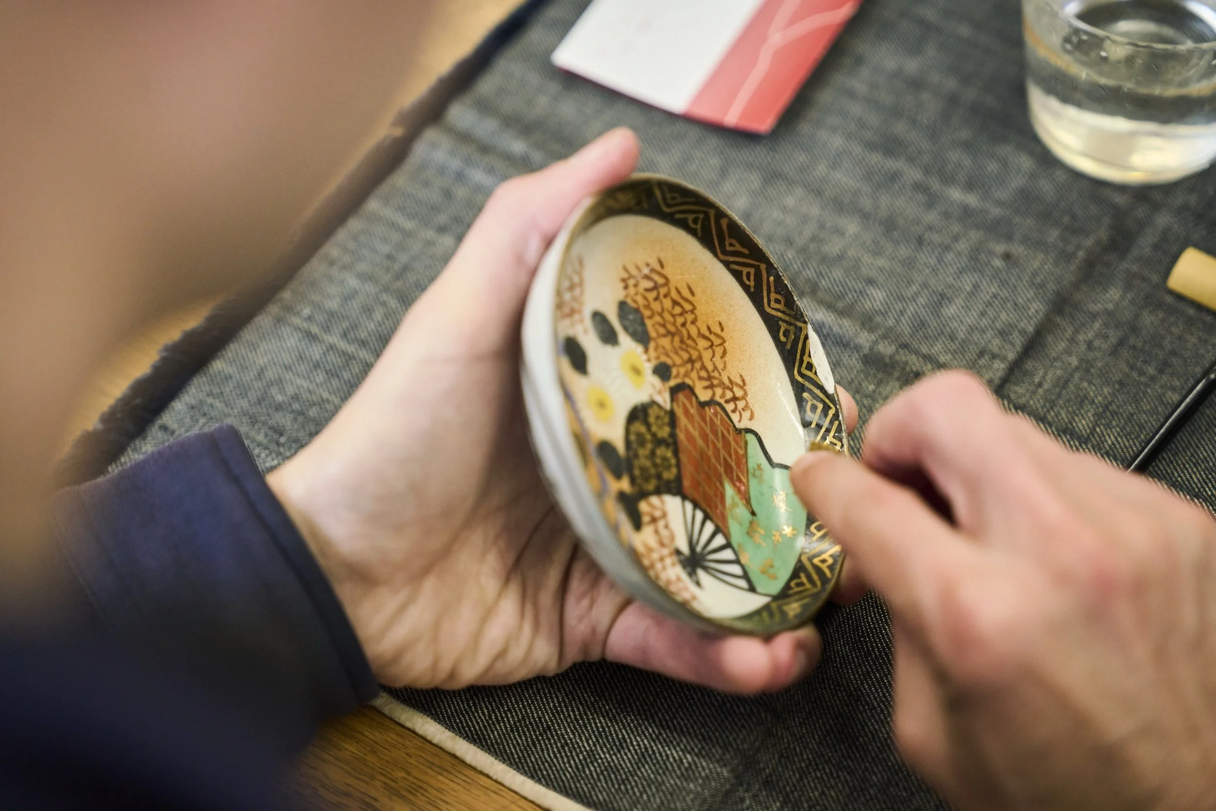 6-JP-33-CRMC-01_Kintsugi_繕いのうつわ岡山工房_2560px_014.jpg