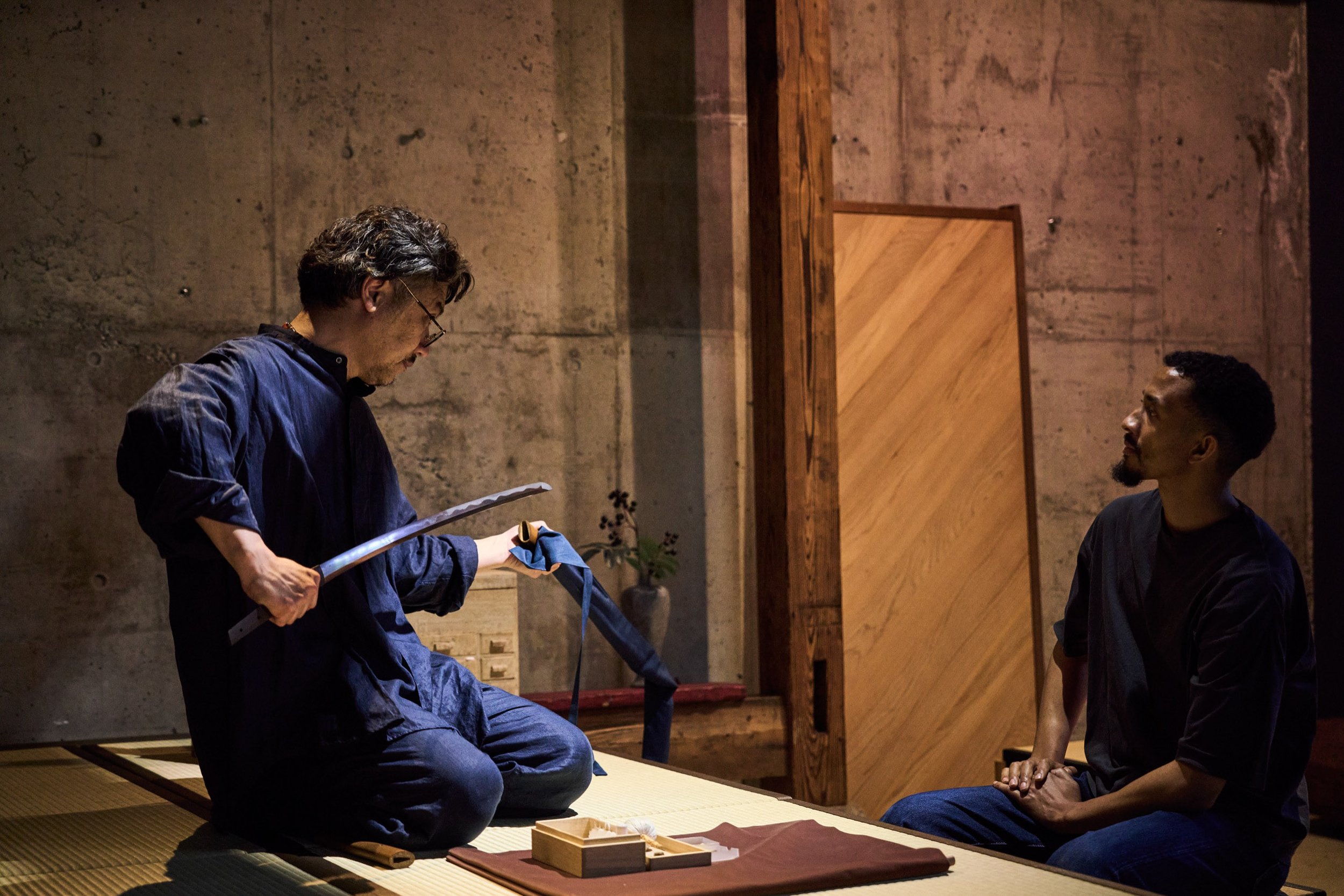10-JP-43-BLDE-01_SamuraiMuseum+KatanaPolisher_島田美術館+正海裕人_2560px_059.jpg