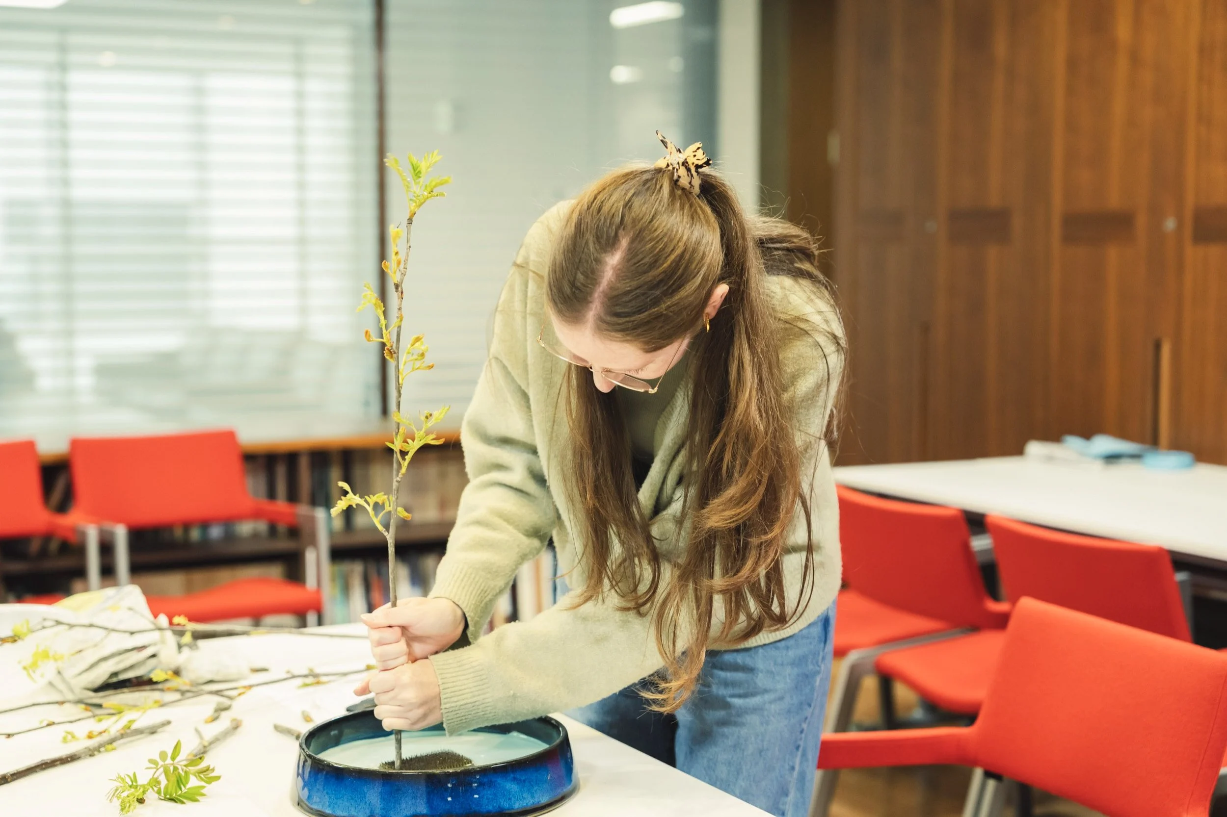 11-JP-13-IKBN-01_ikebana_龍生華道会_2560px_067.jpg
