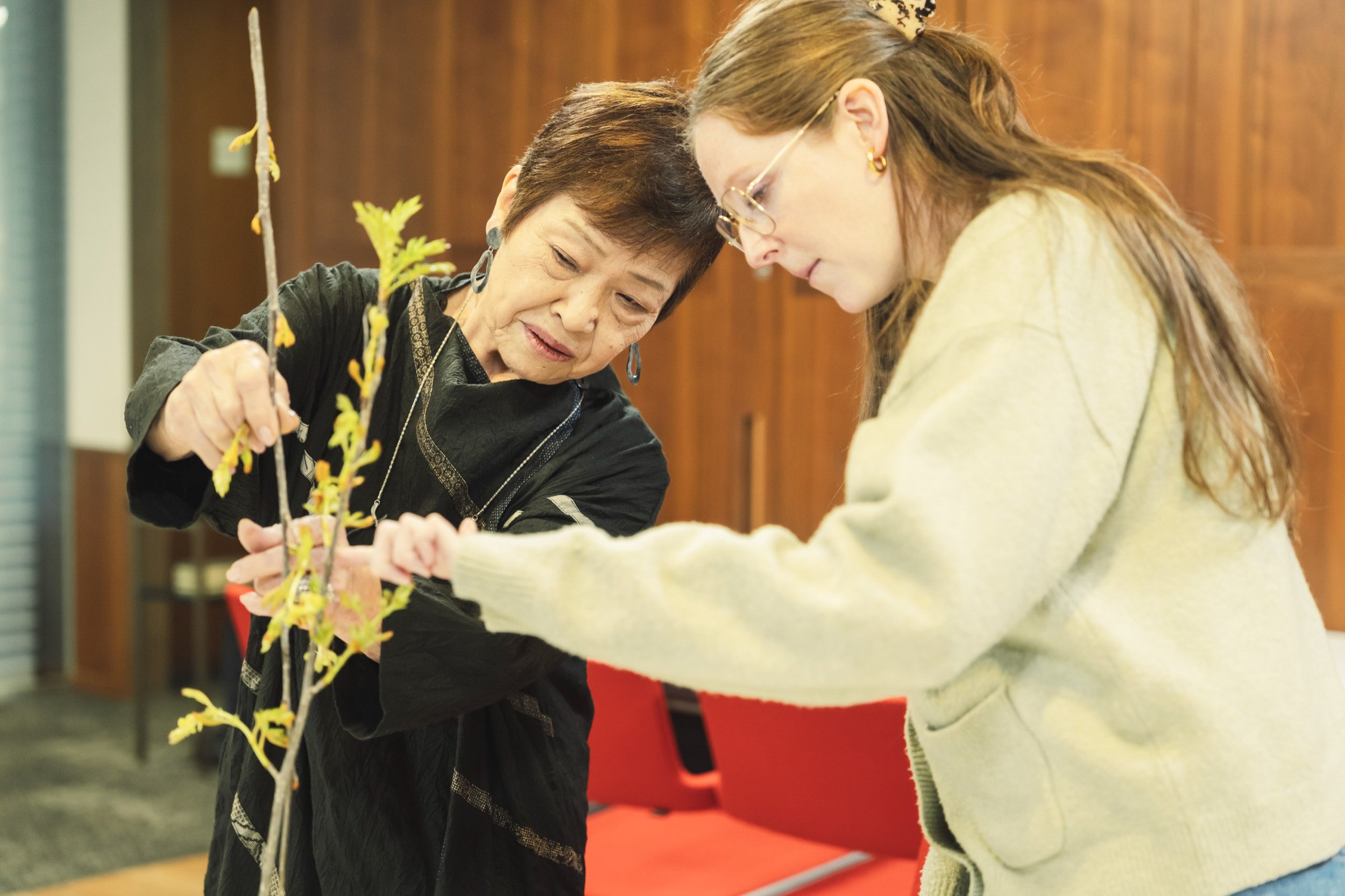 13-JP-13-IKBN-01_ikebana_龍生華道会_2560px_074.jpg