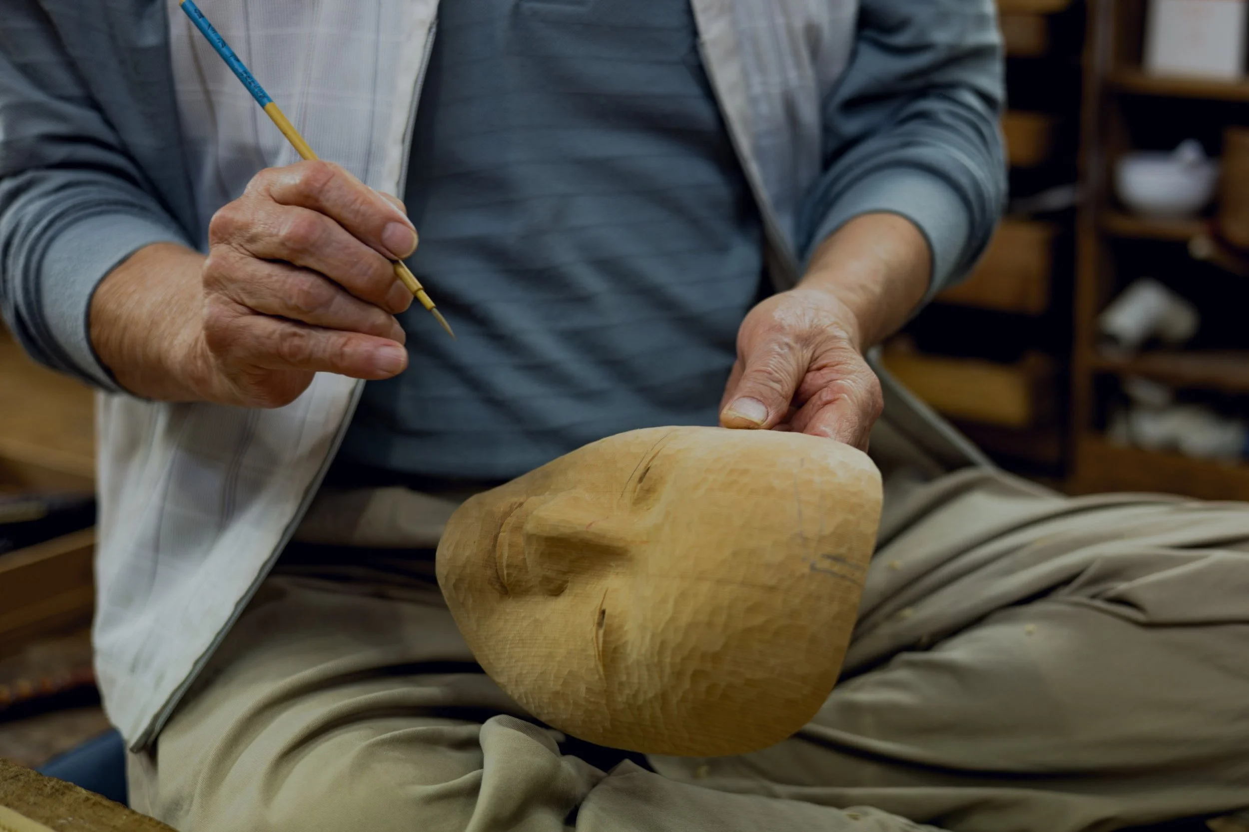 4-NARA_NohMaskMaking_MaruoManjirō_2560px_014.jpg