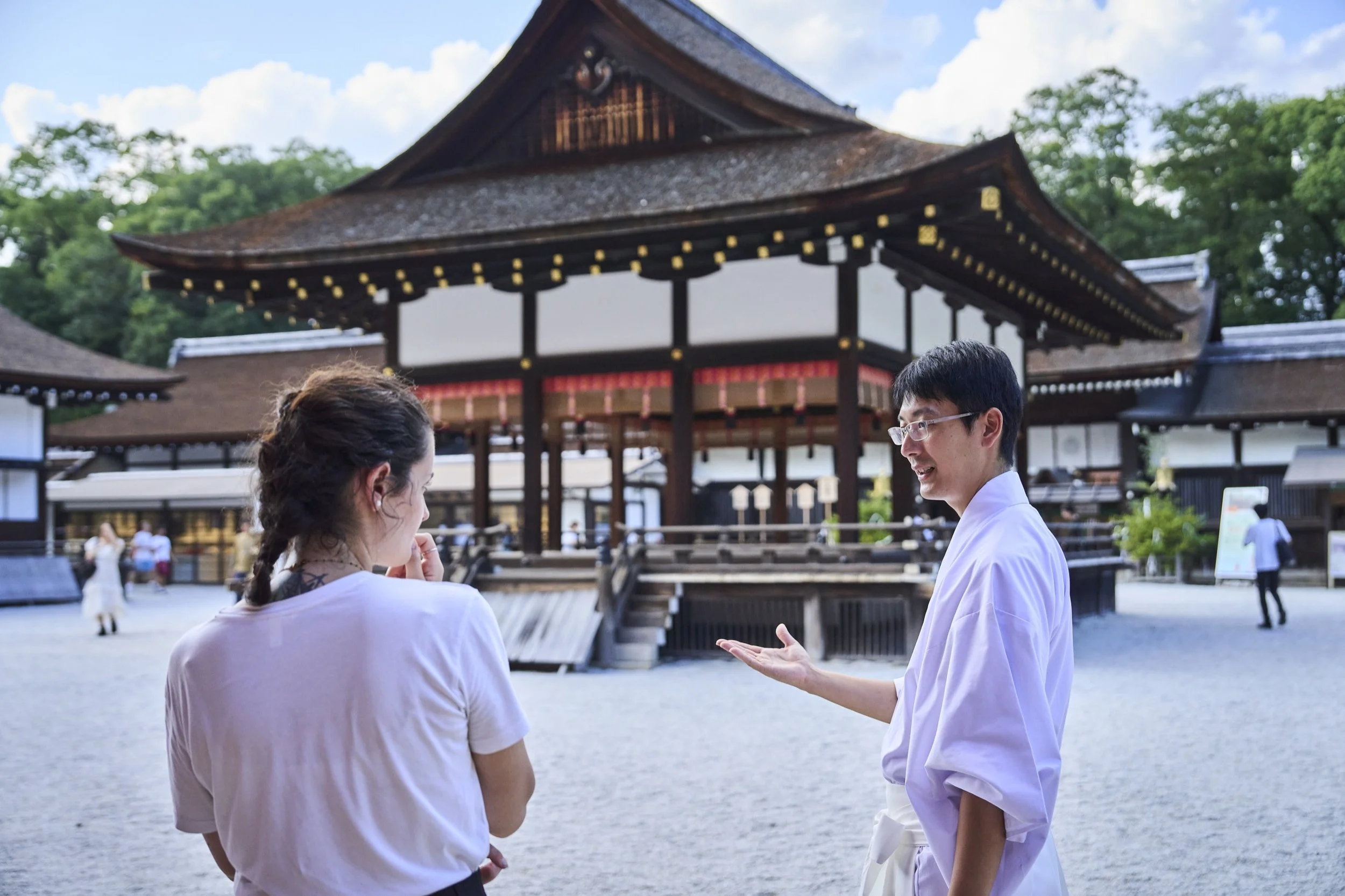 6-KYOTO_Jūnihitoe_ShimogamoJinja_2560px_031.jpg