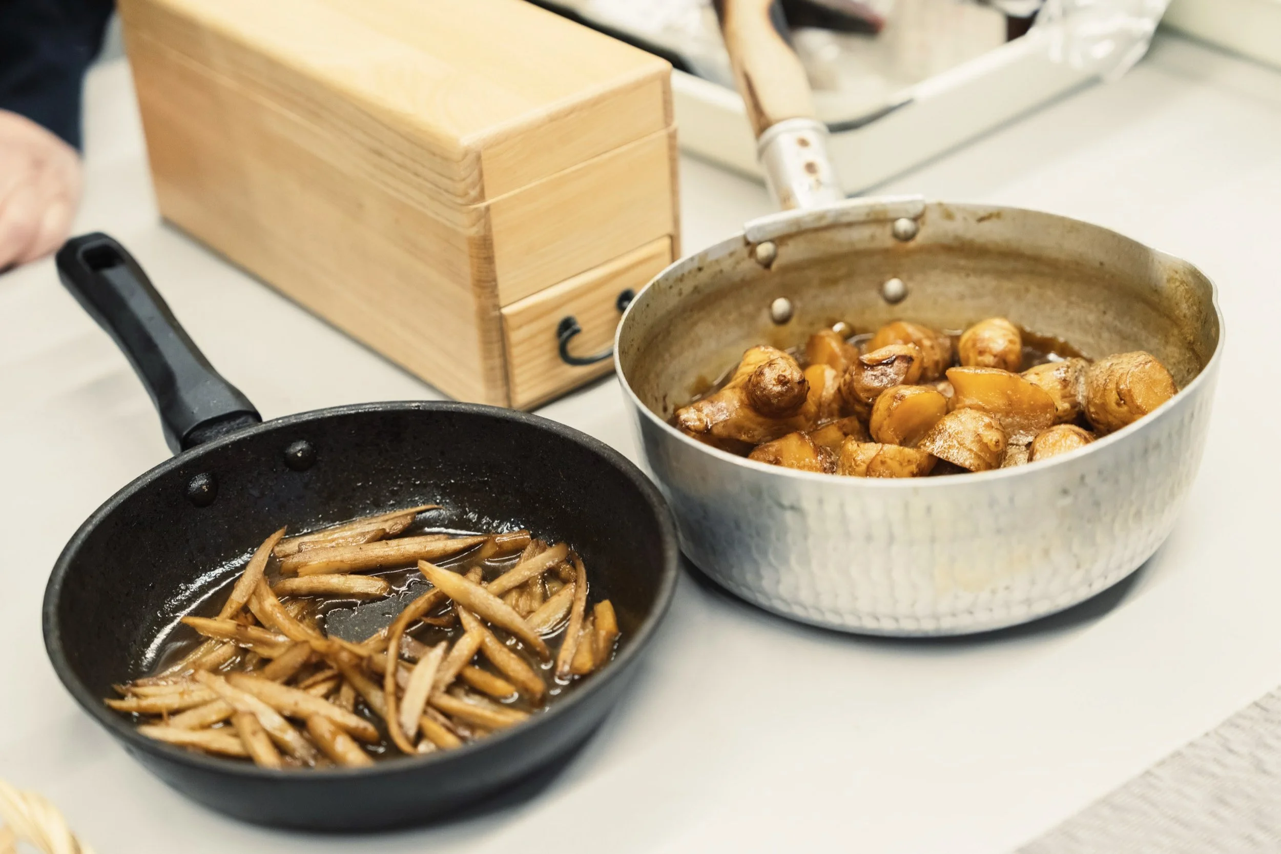 3-TOKYO_Dashi_八木長本店_2560px_008.jpg