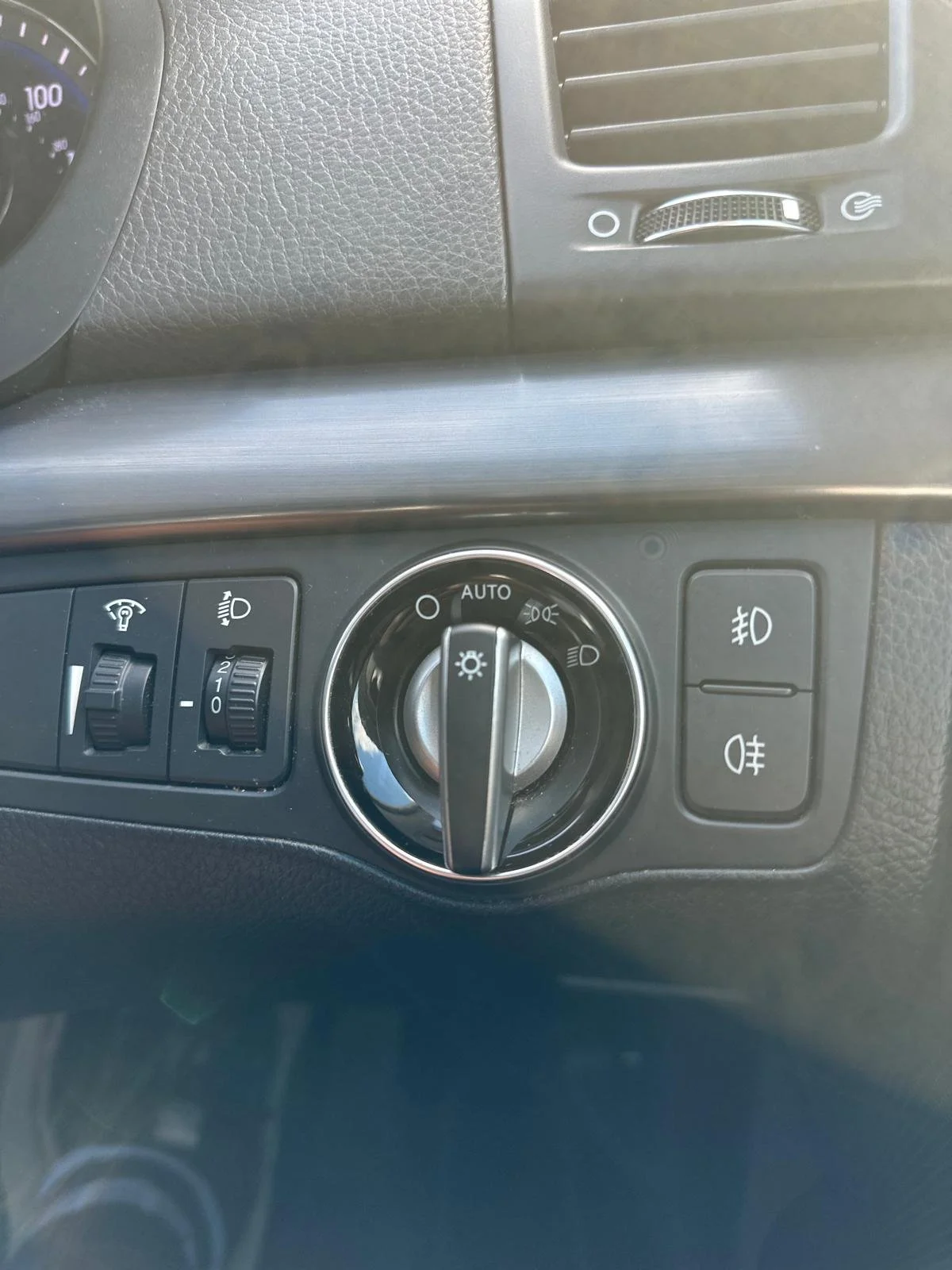 WhatsApp Image 2025-10-09 at 13.38.28 (5).jpeg