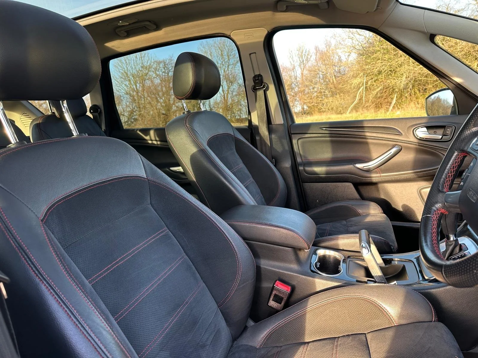 WhatsApp Image 2025-12-30 at 16.23.43 (8).jpeg