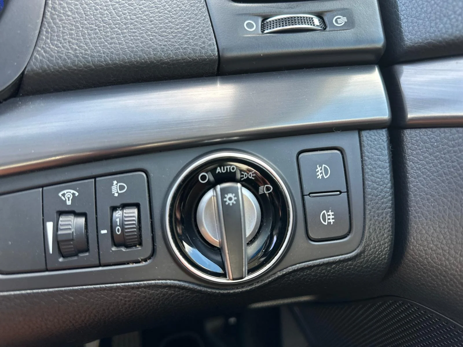 WhatsApp Image 2025-10-09 at 13.38.28 (1).jpeg