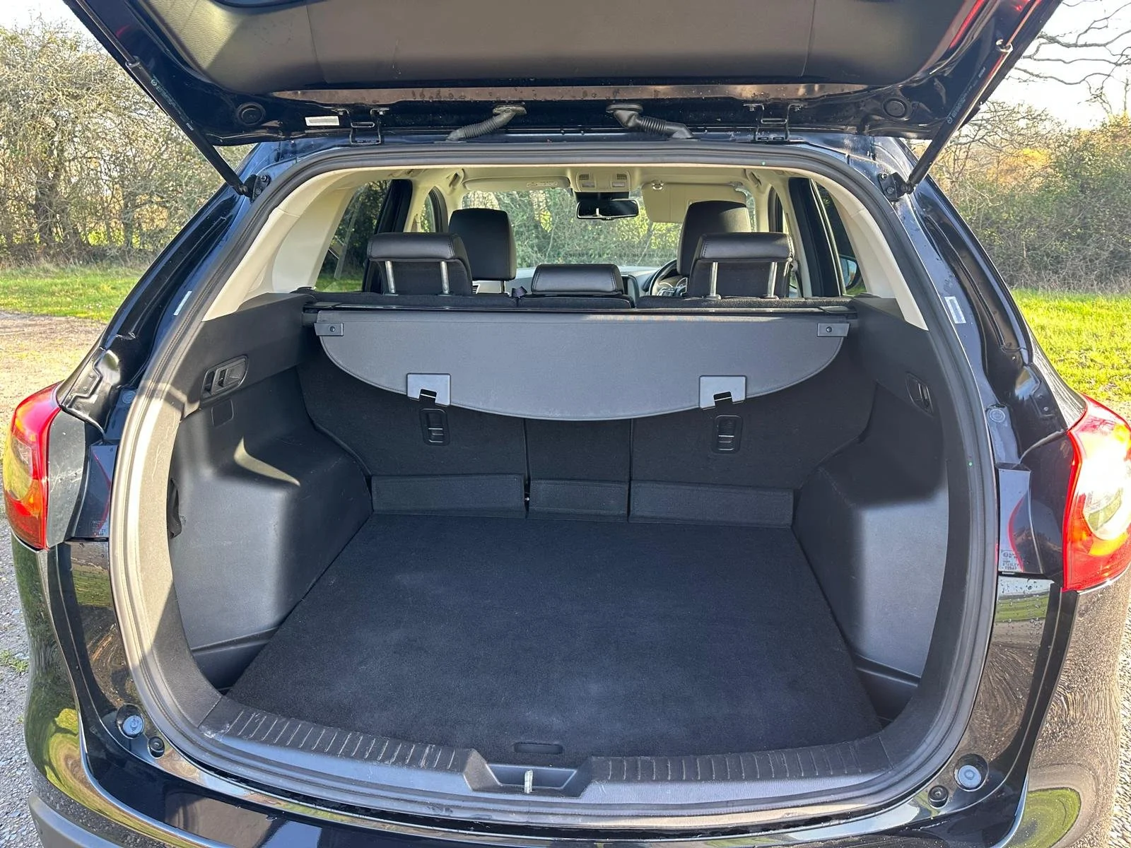 WhatsApp Image 2025-12-10 at 16.23.04 (7).jpeg