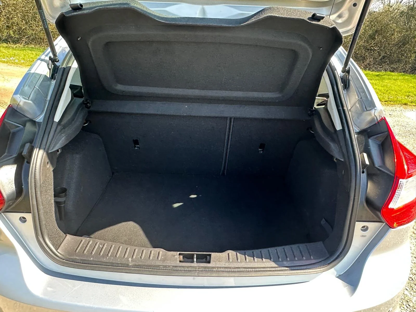 WhatsApp Image 2026-03-19 at 17.05.07 (8).jpeg