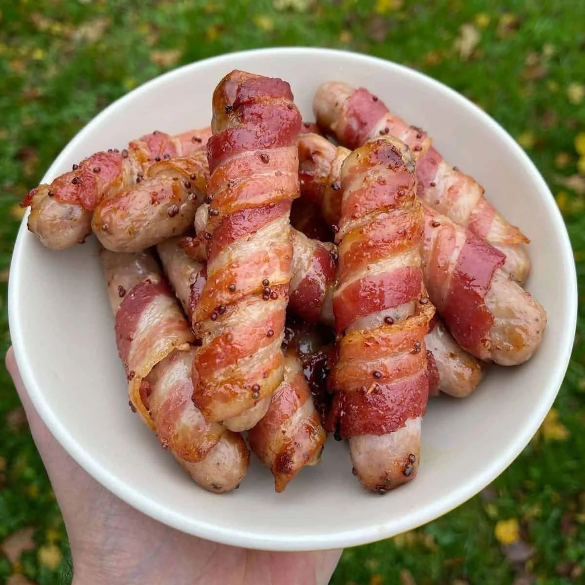 Pigs in Blankets – £8.00 per tray