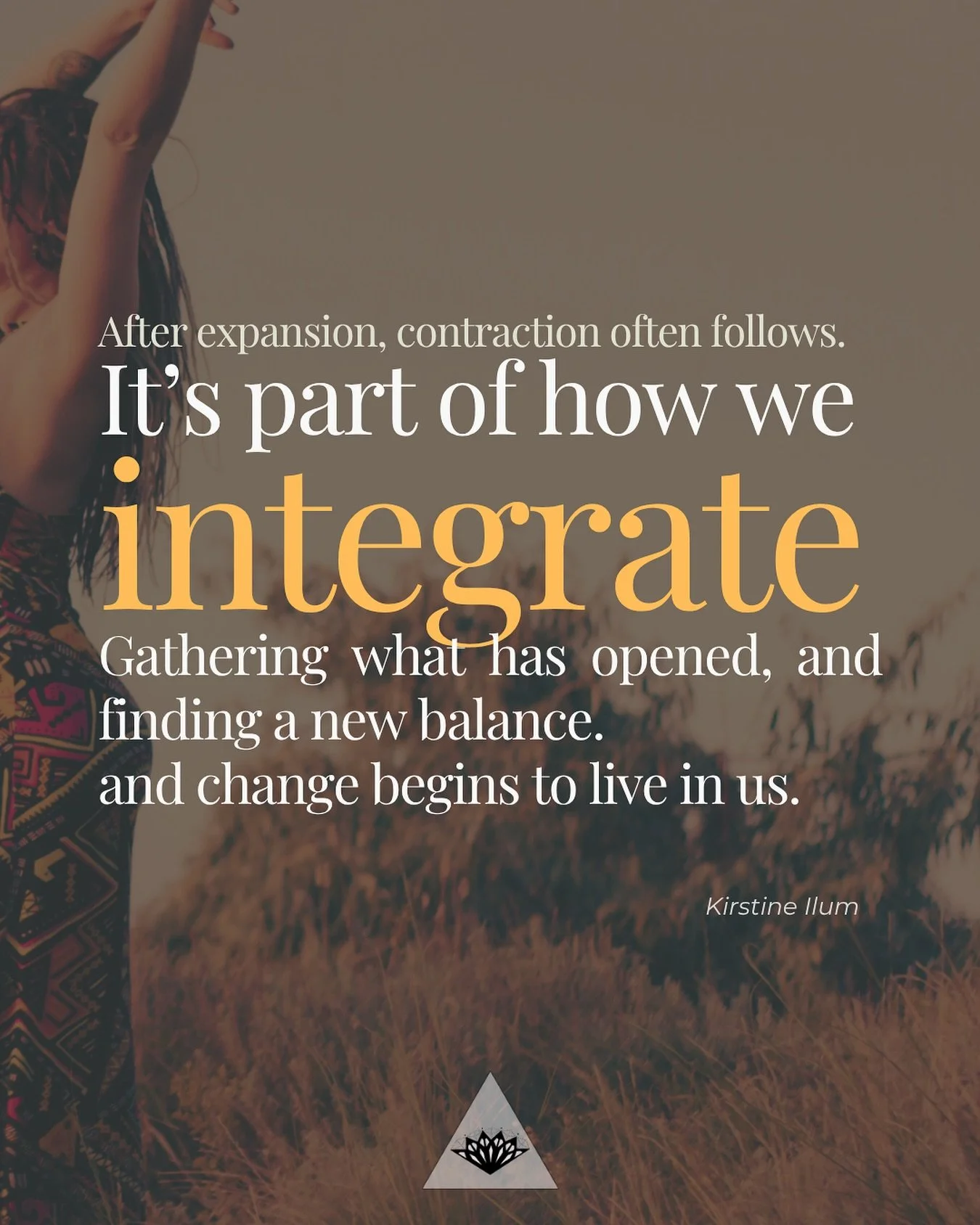 In every living being, there is a movement between contraction and expansion. in nature, in the breath, in the heartbeat, and in our emotional life.
This movement shapes how we regulate ourselves, process experience, and grow through change.

Contrac