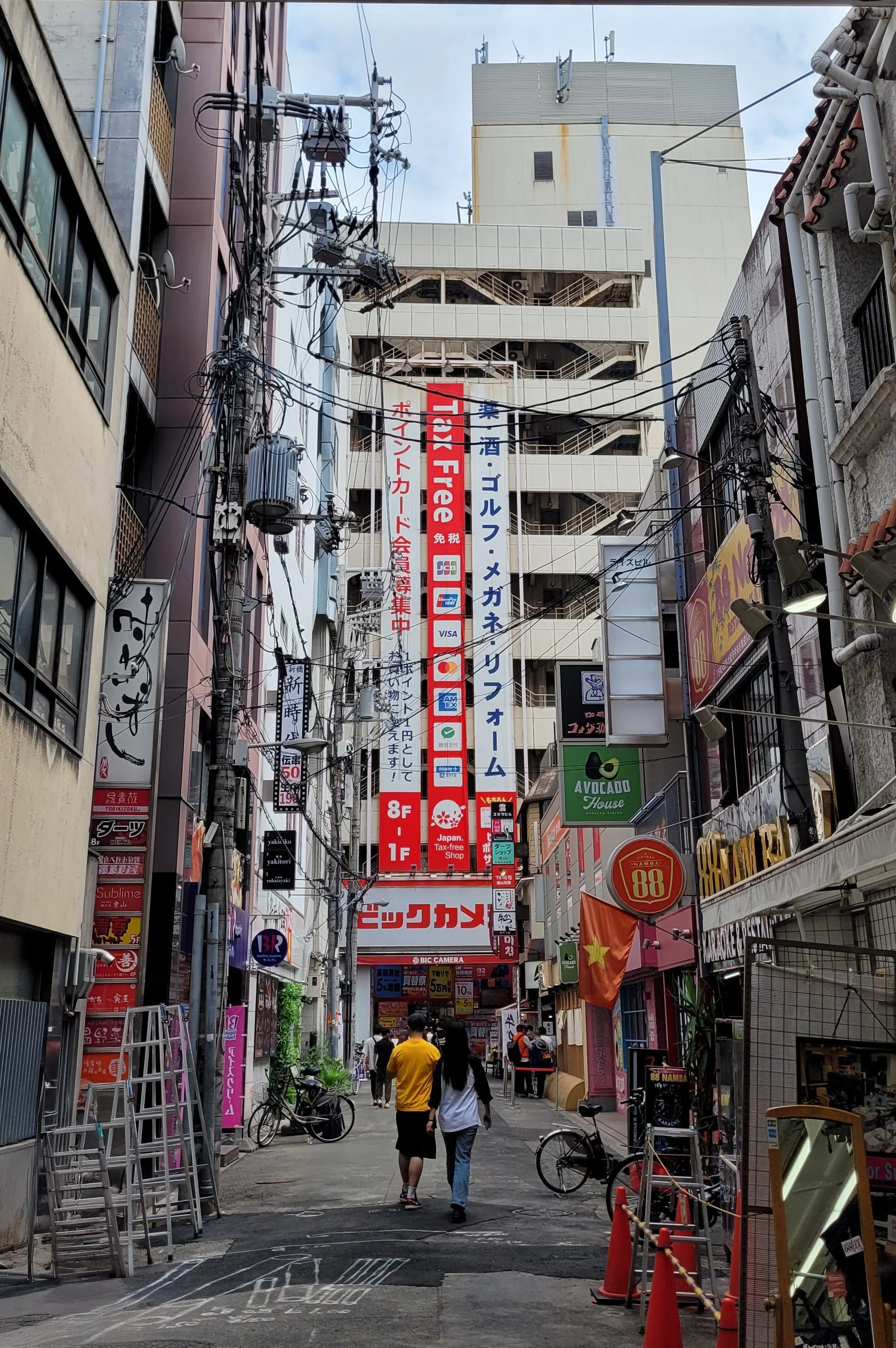 f couret phoography osaka (1).jpg