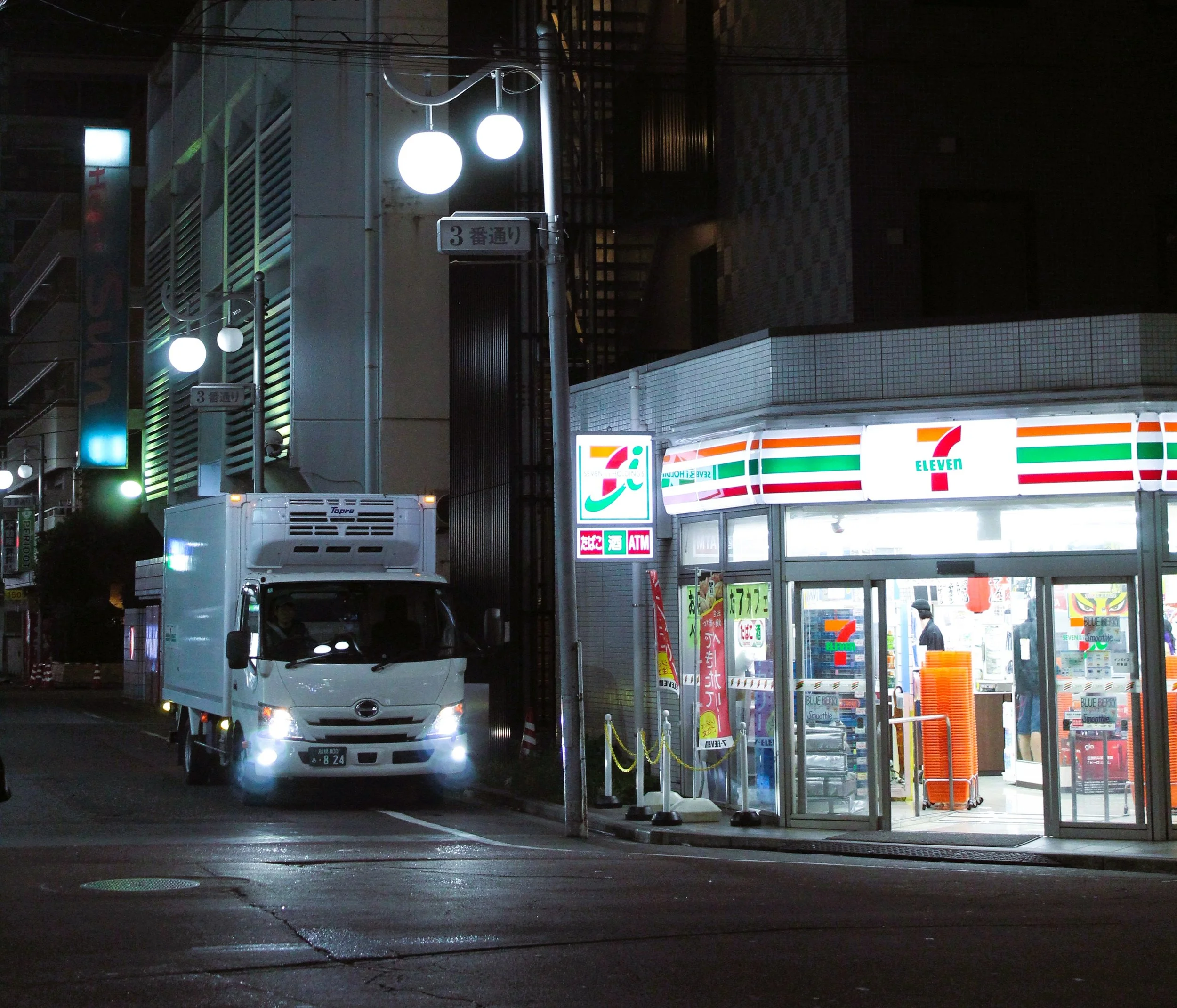 f couret phoography tokyo (17).JPG