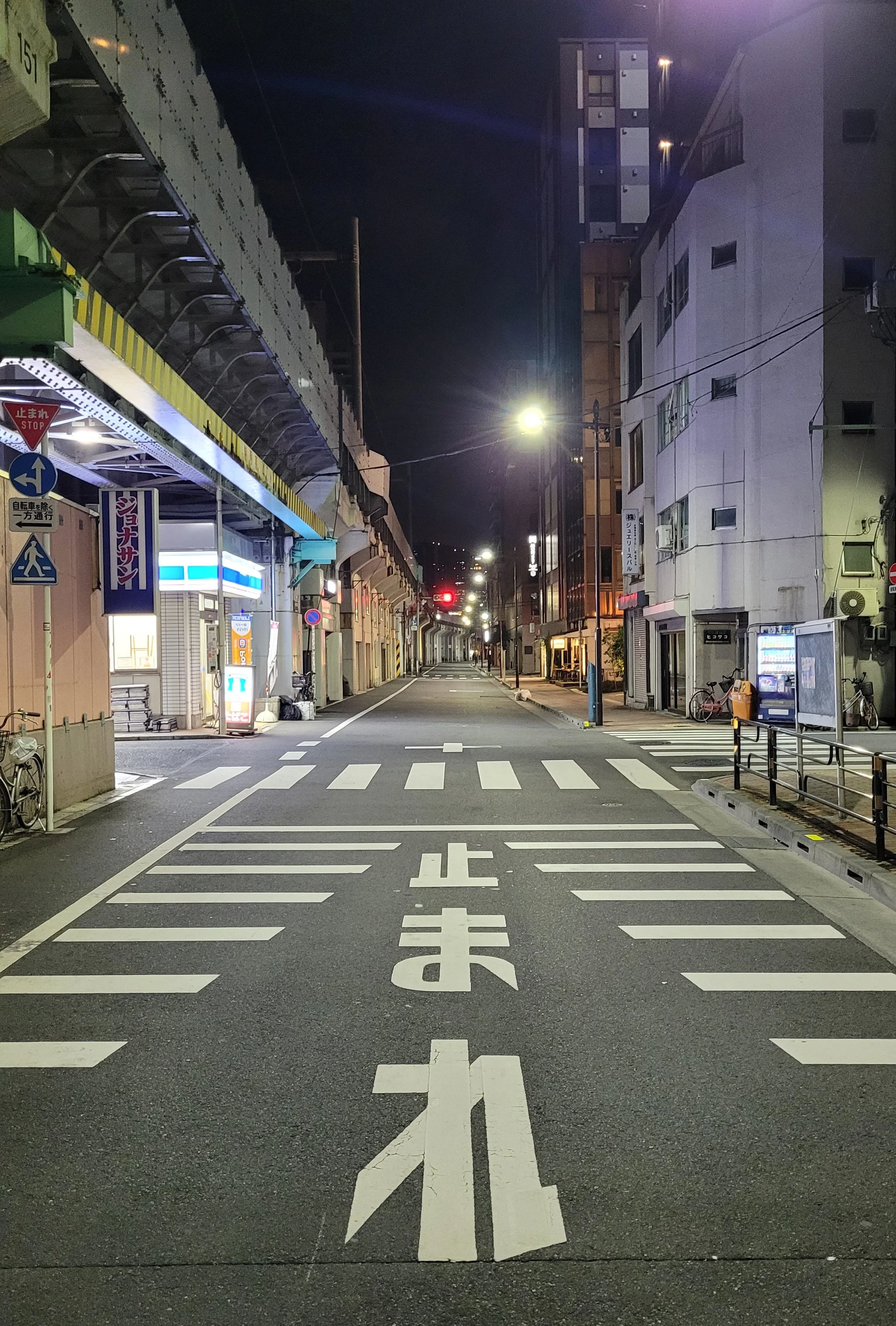 f couret phoography osaka (11).jpg