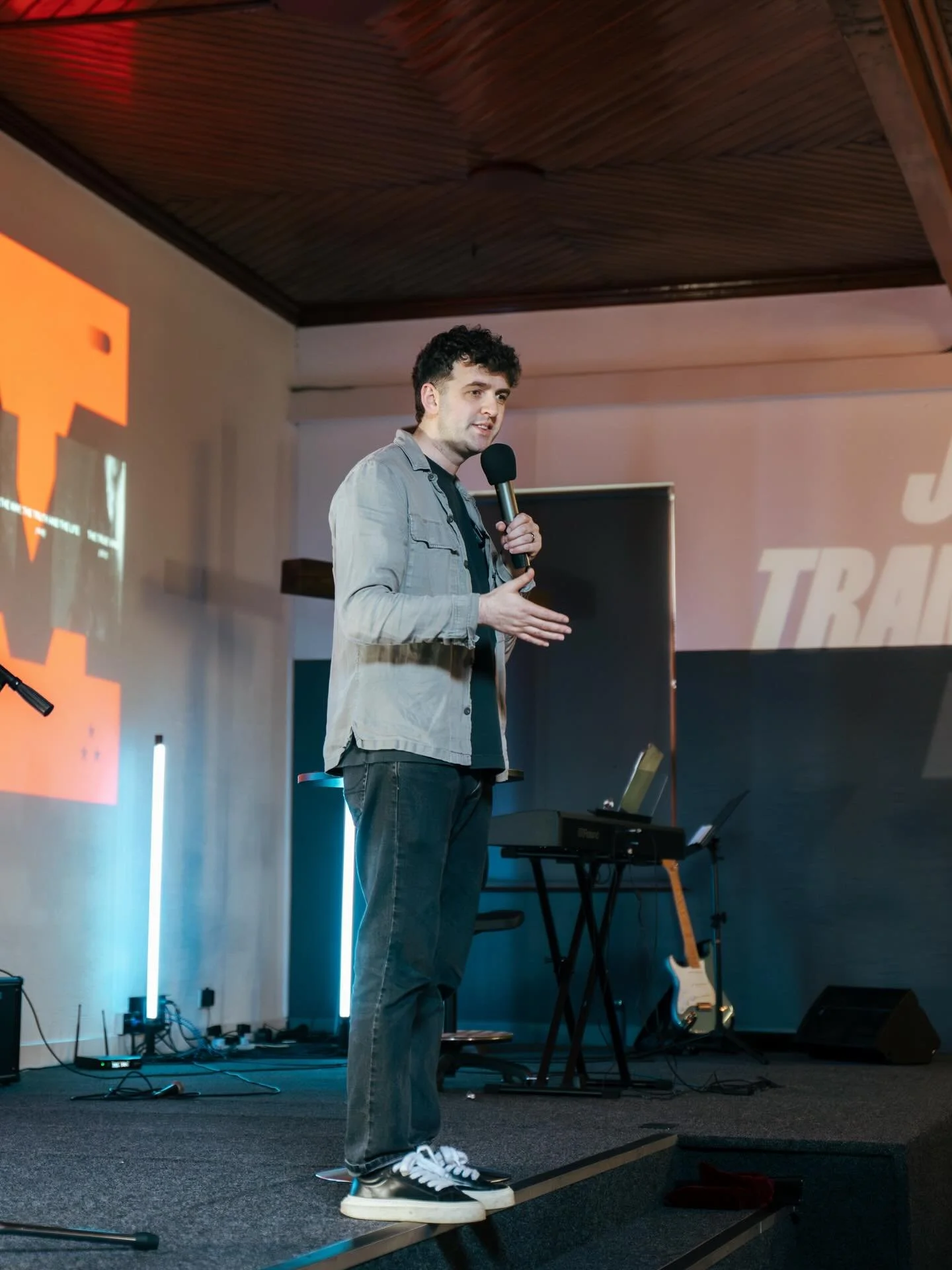 We cannot wait to see YOU this Palm Sunday - 11AM 🤩✨Spring forward means you have 1 hour less in bed but brighter nights are incoming 🔜 ☀️