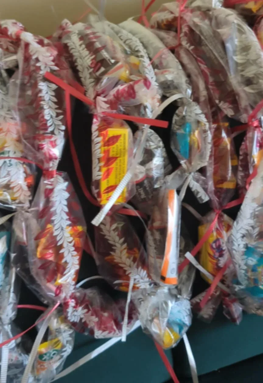 MAILE LEI PRINT CANDY LEIS