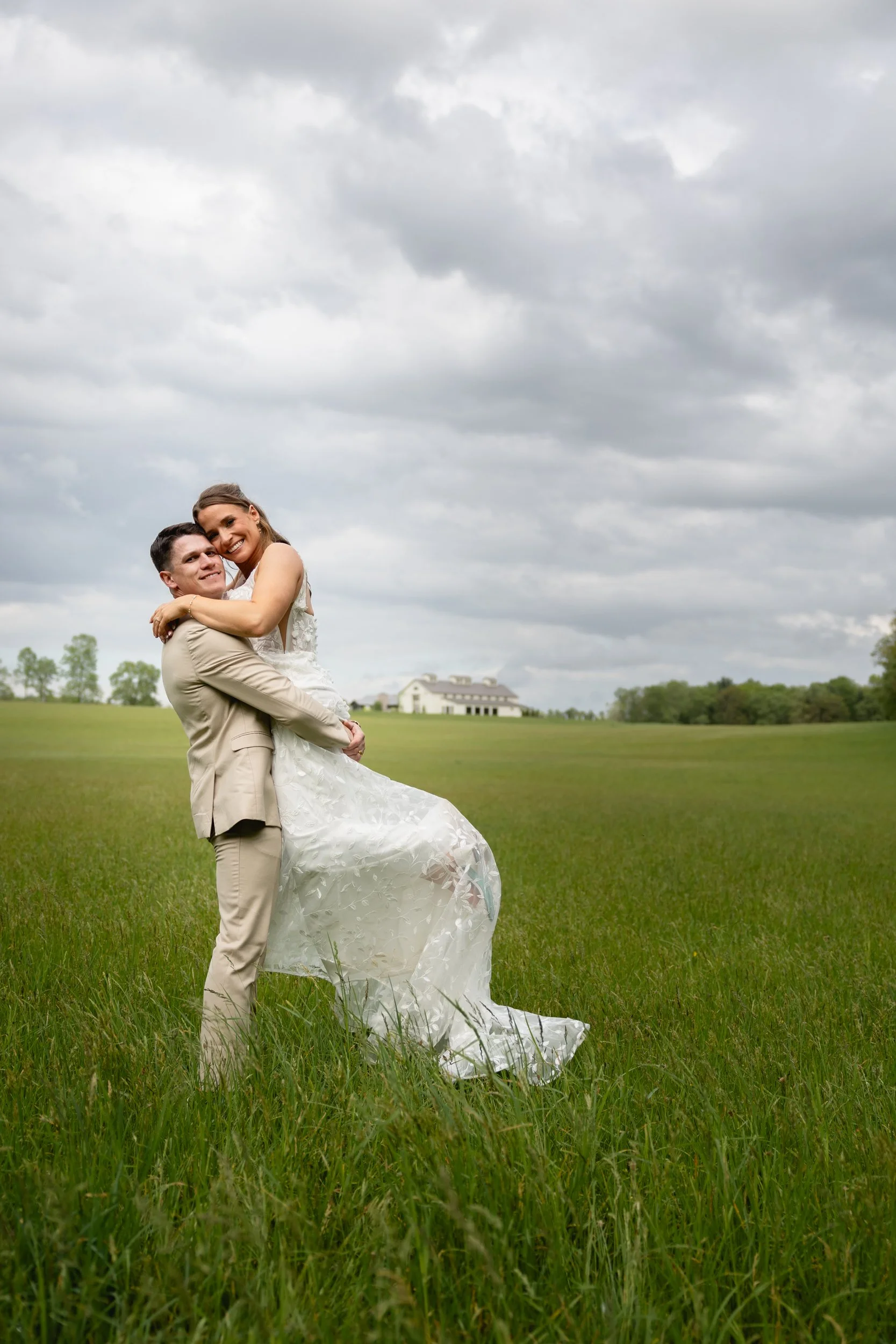 Tuck'dInnFarmWedding-17.jpg