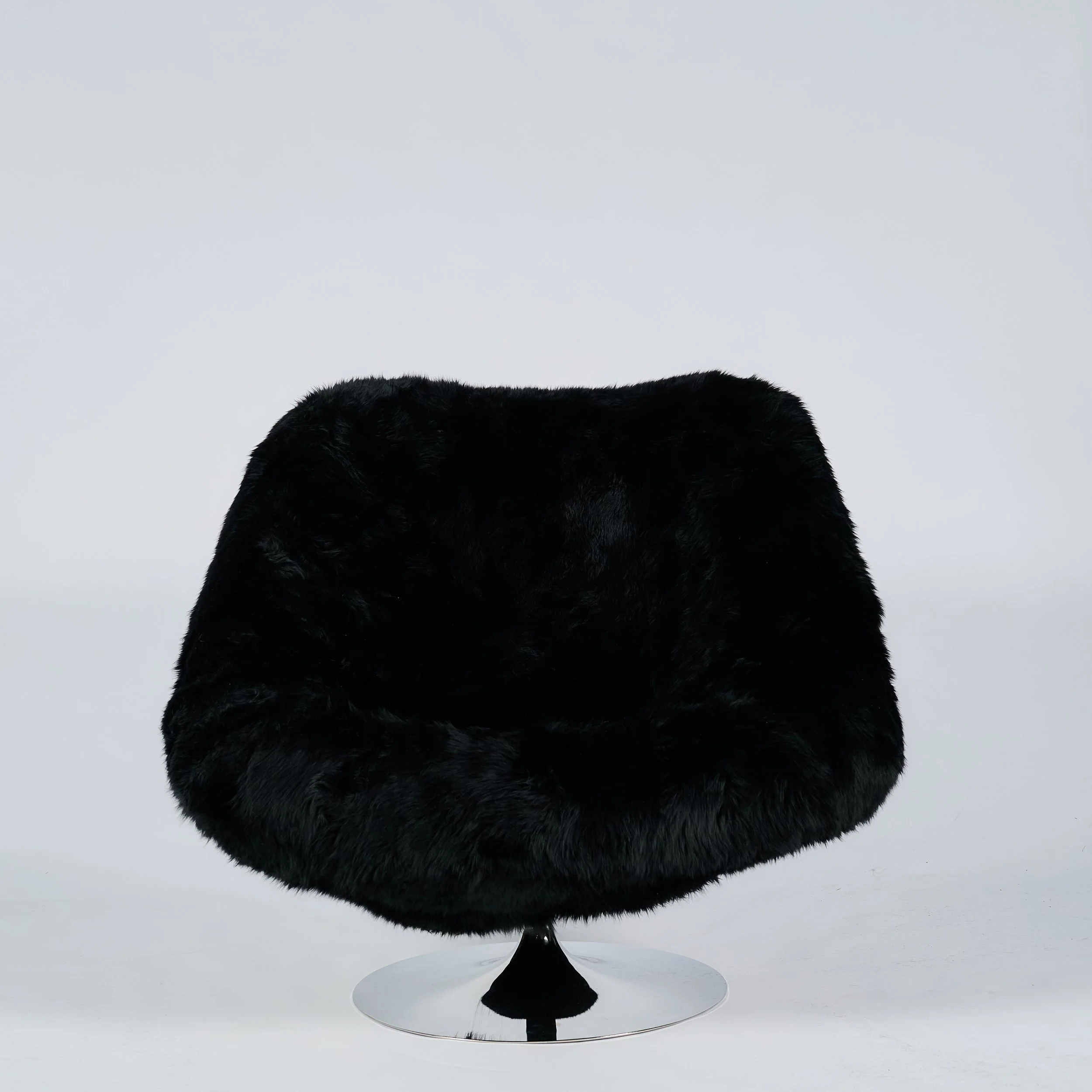 EMERALD CHAIR BLACK FUR