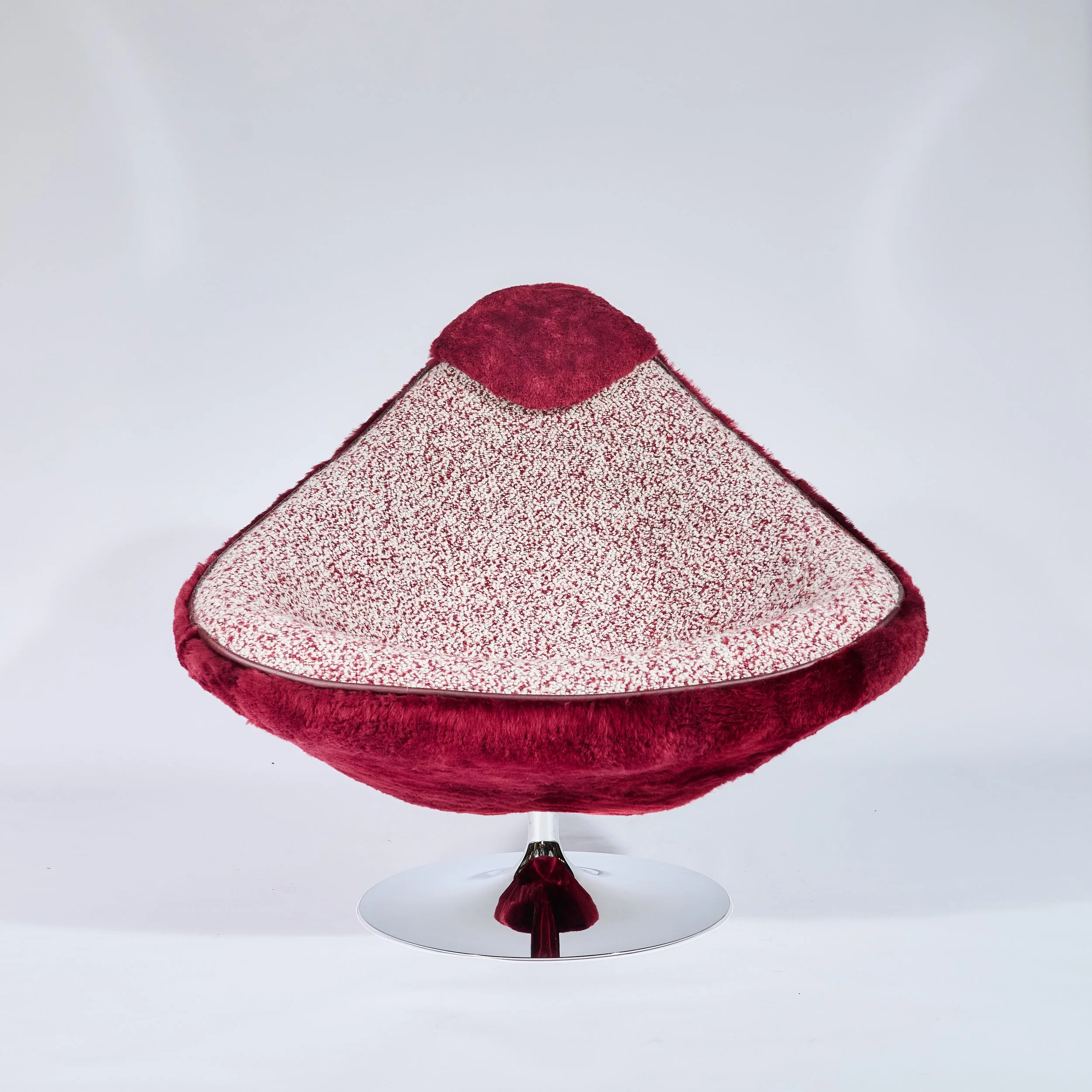 TRILLION CHAIR RED MOOD