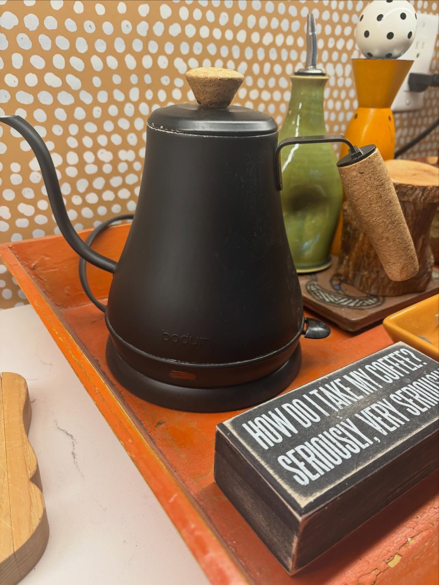 December toolkit: sip don&rsquo;t gulp. And for one cup, hold your mug with both hands. Do one thing at a time. Let that one thing be receiving your favorite warm beverage as a nourishing hug. ❤️💚❤️

@12tinythings