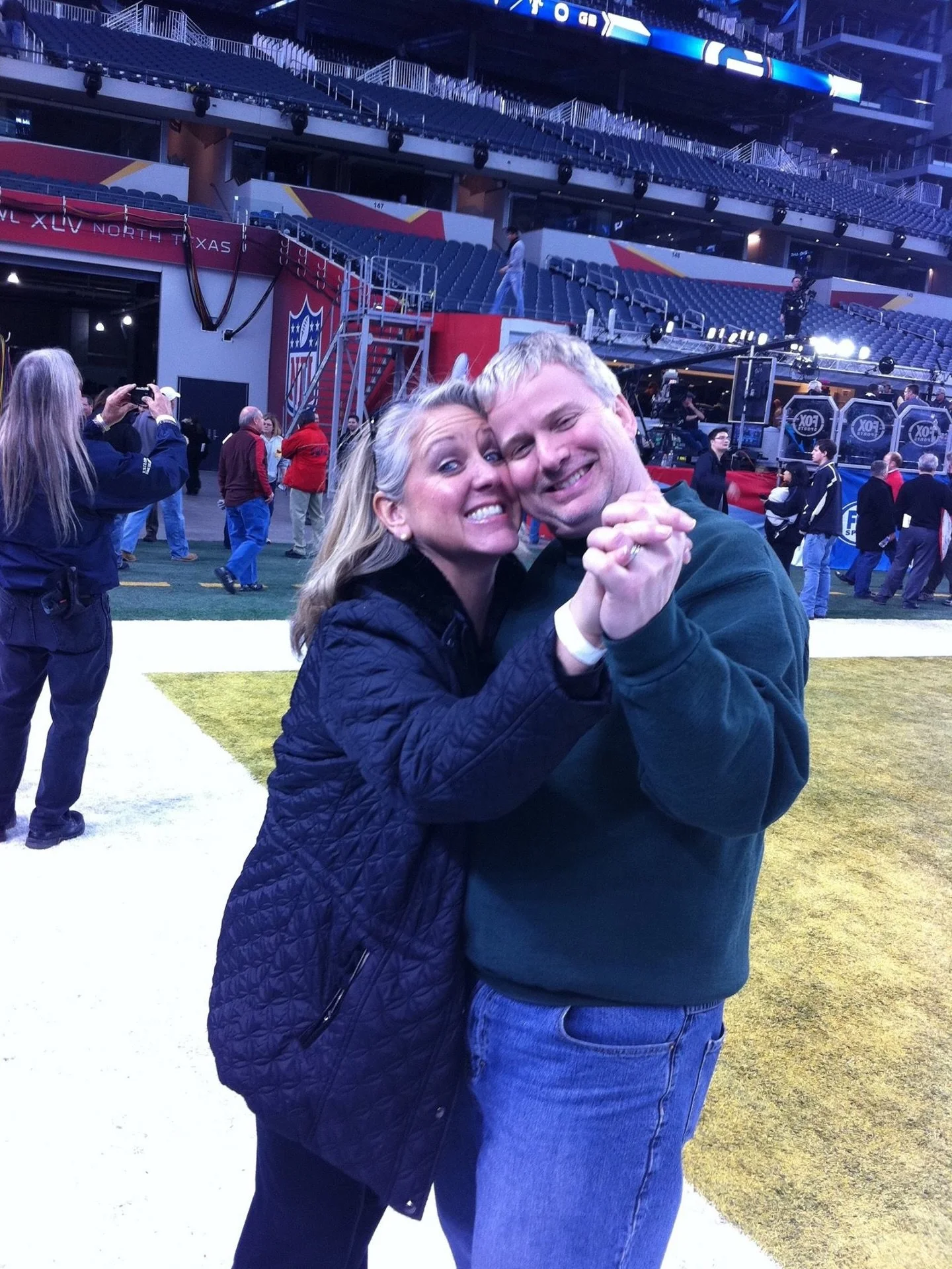 What was this little Realtor up to in 2016? The year started with a bang when my husband and I volunteered for Super Bowl LV Halftime Show featuring the Black-Eyed Peas! I saw Wicked on stage, walked in the Dallas Rock &amp; Roll Half Marathon, went 