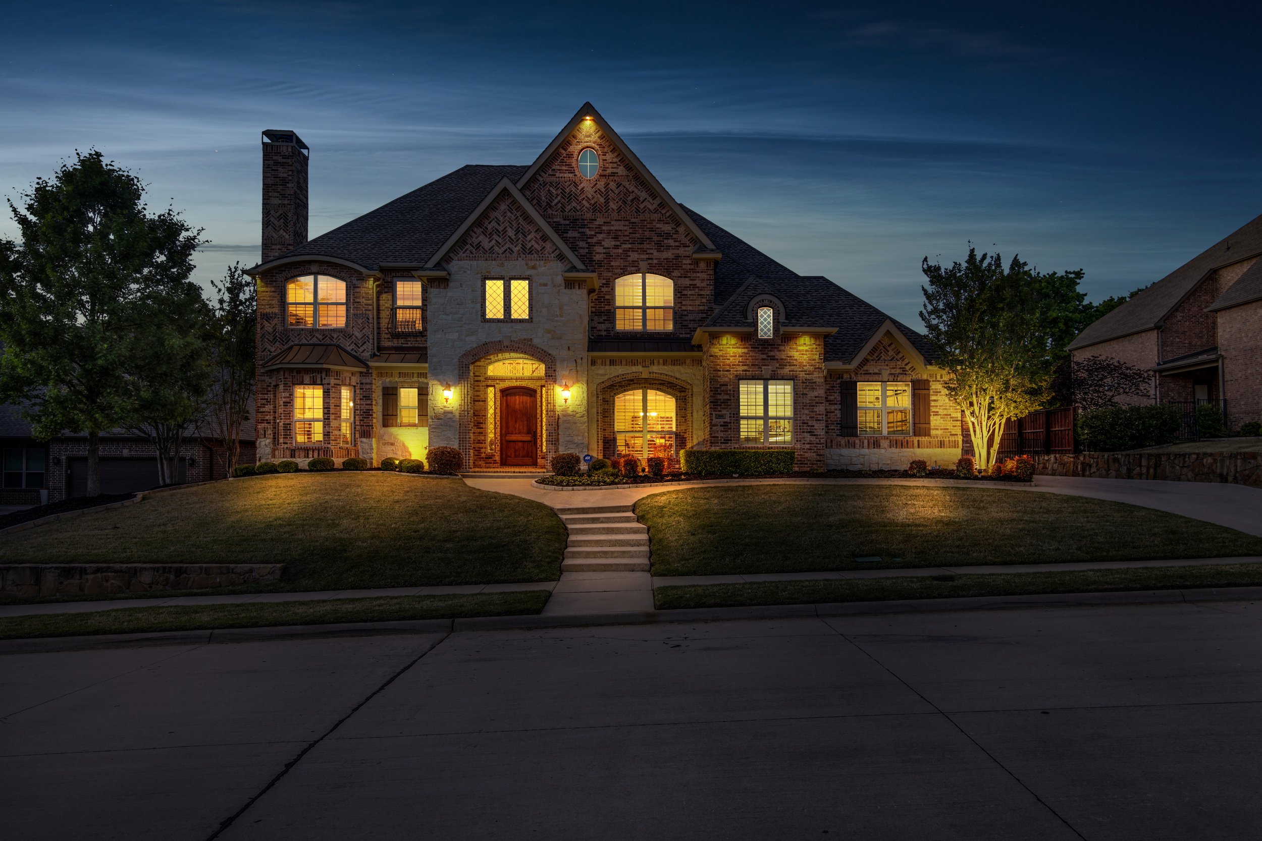 Offered at $970,000 | 800 Rembrandt | Colleyville