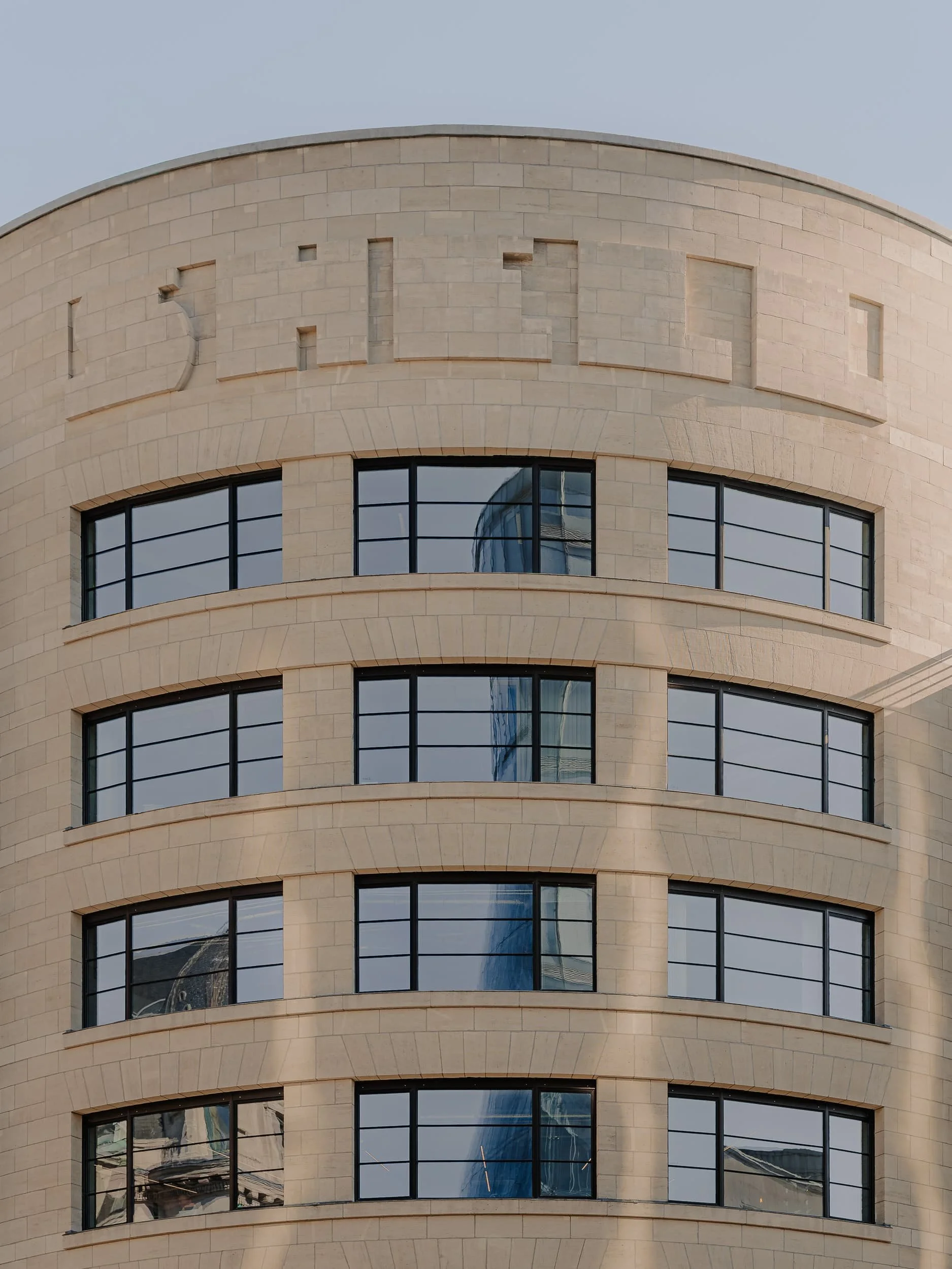 24 Locations for Befimmo | Architecture