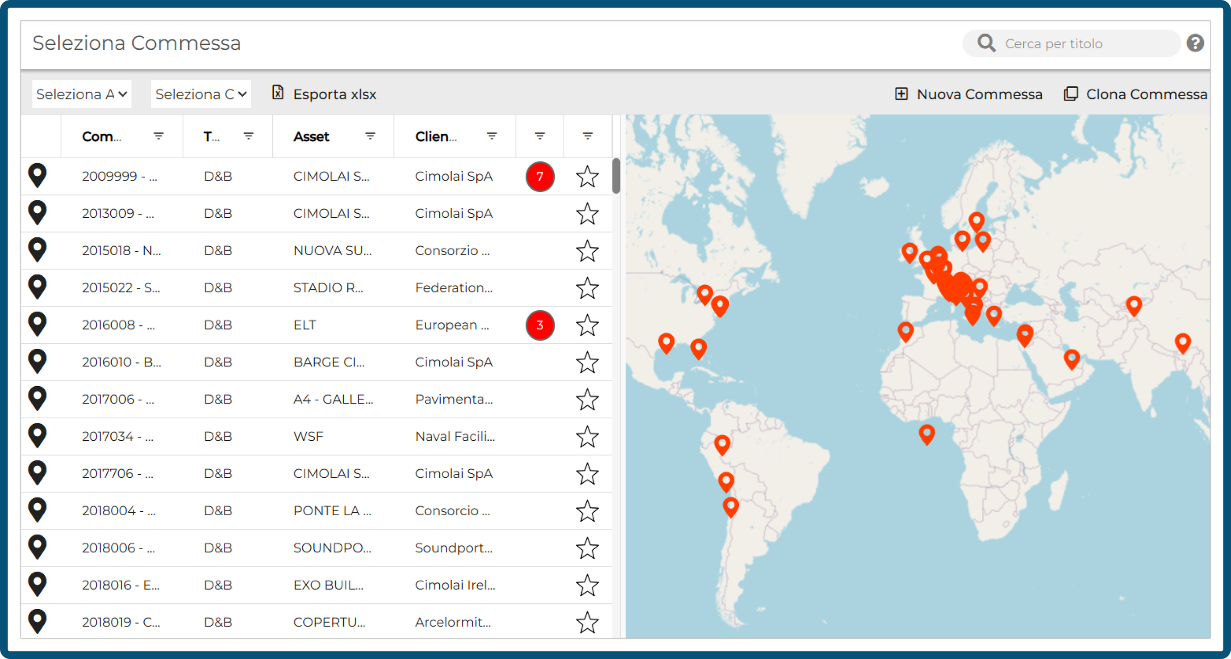 Schermata di un'applicazione di gestione commesse con mappa mondiale contenente marker arancioni e lista di commesse a sinistra.