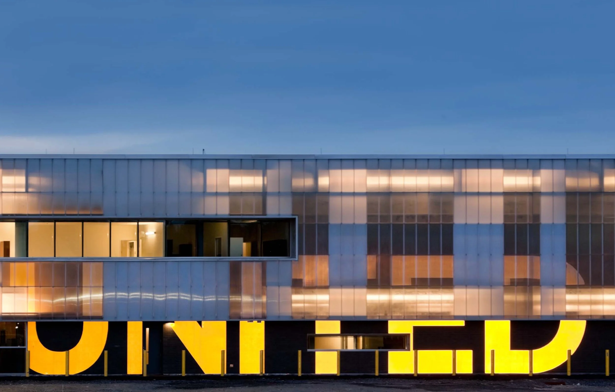 UNITED STATES LANDPORT OF ENTRY - MASSENA, NEW YORK_2008 (US GENERAL SERVICES DESIGN EXCELENCE AWARD RECIPIENT)