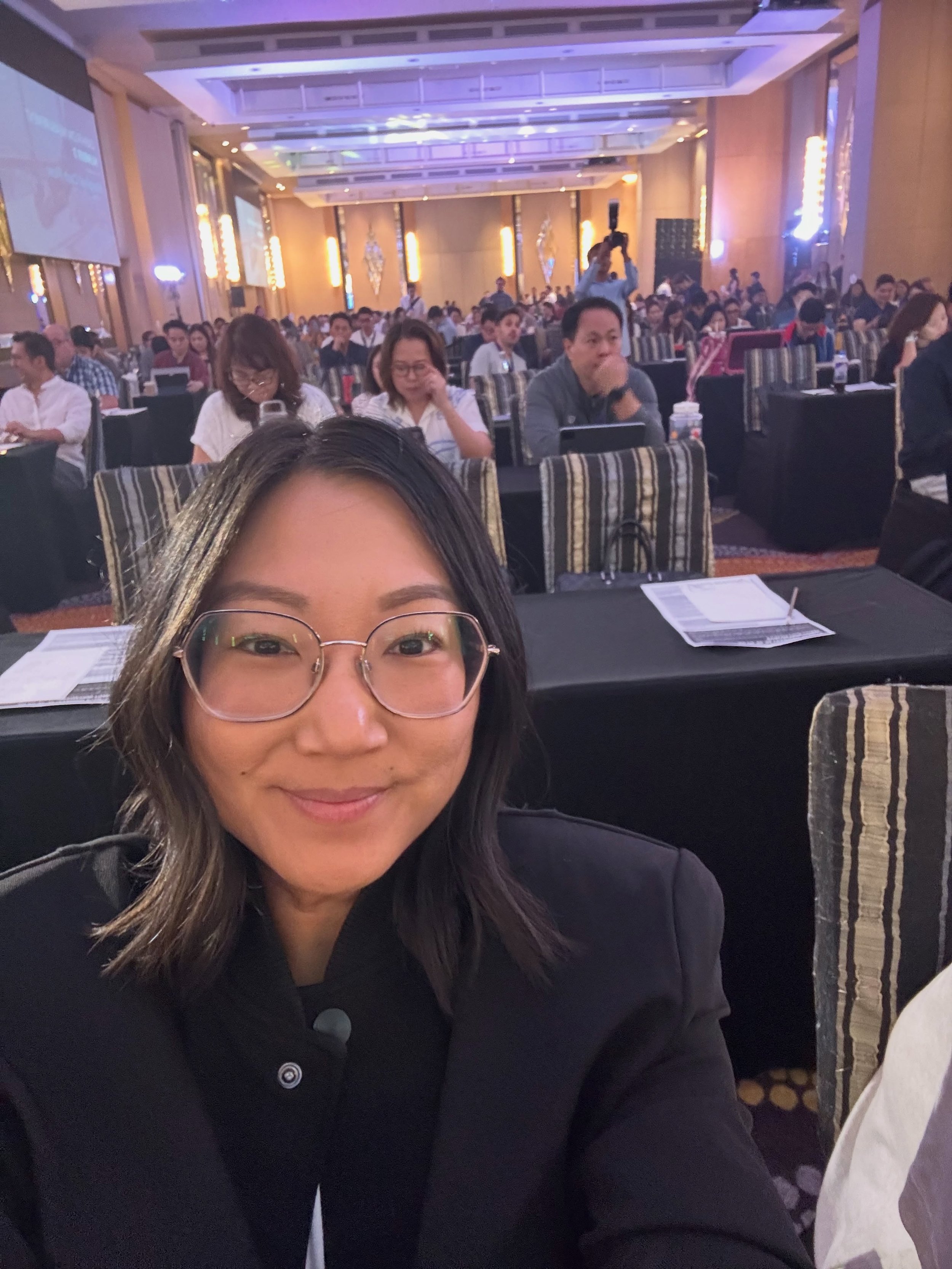 Ever feel like you&rsquo;re holding the whole thing together on your own? Like if you stopped for even a second, it would all come crashing down?

Last week I sat in a room in the Philippines with 450 founders at the EOA Asia Pacific Summit. And here